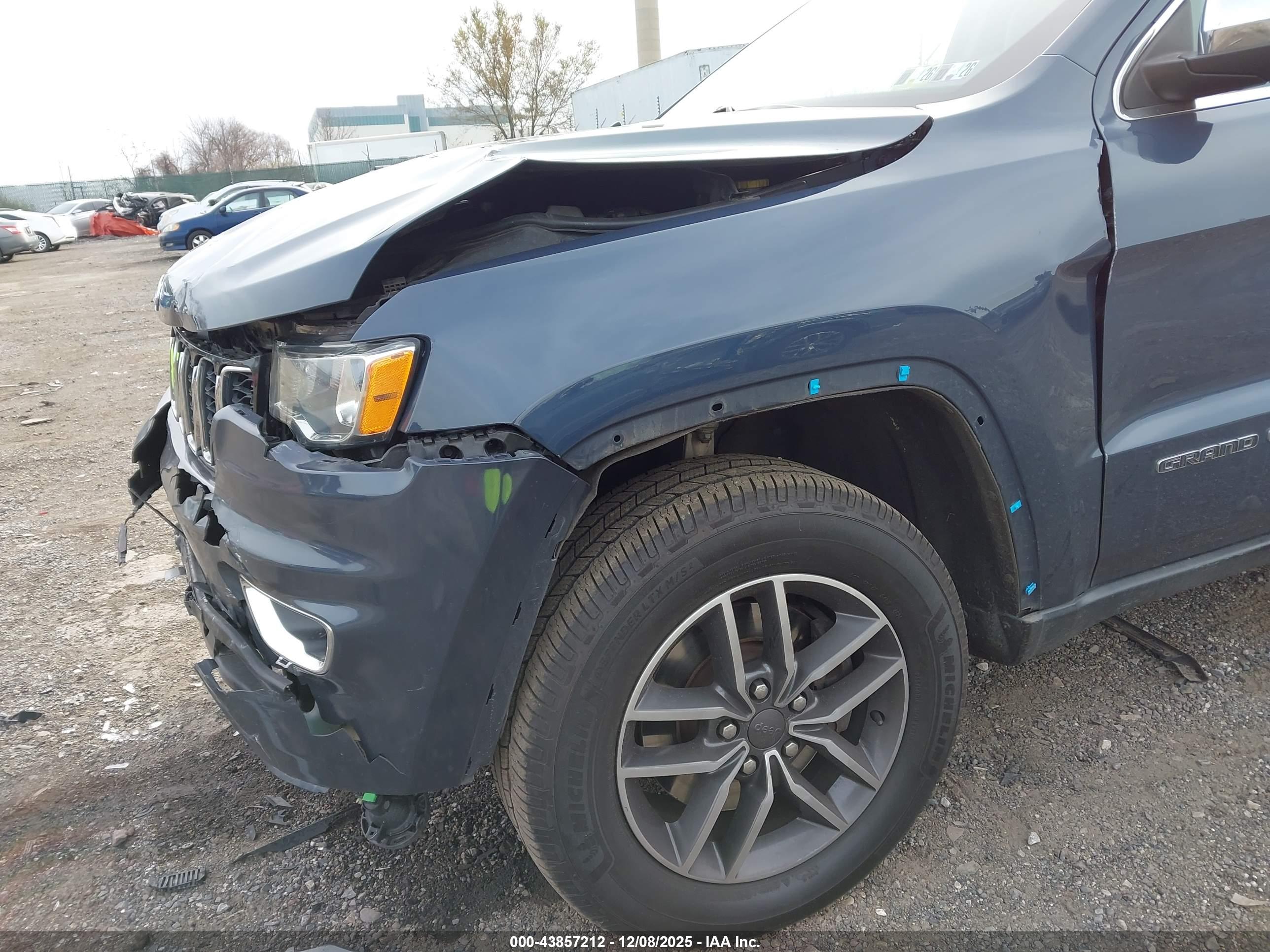 JEEP GRAND image 6
