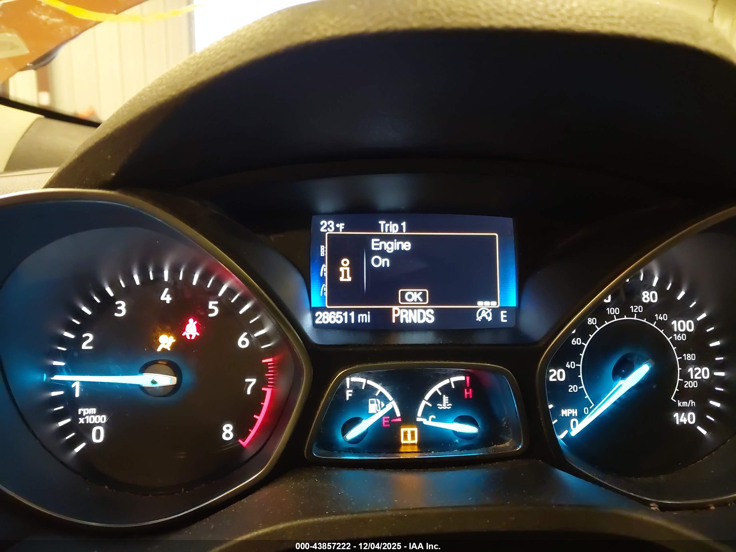 FORD ESCAPE image 7
