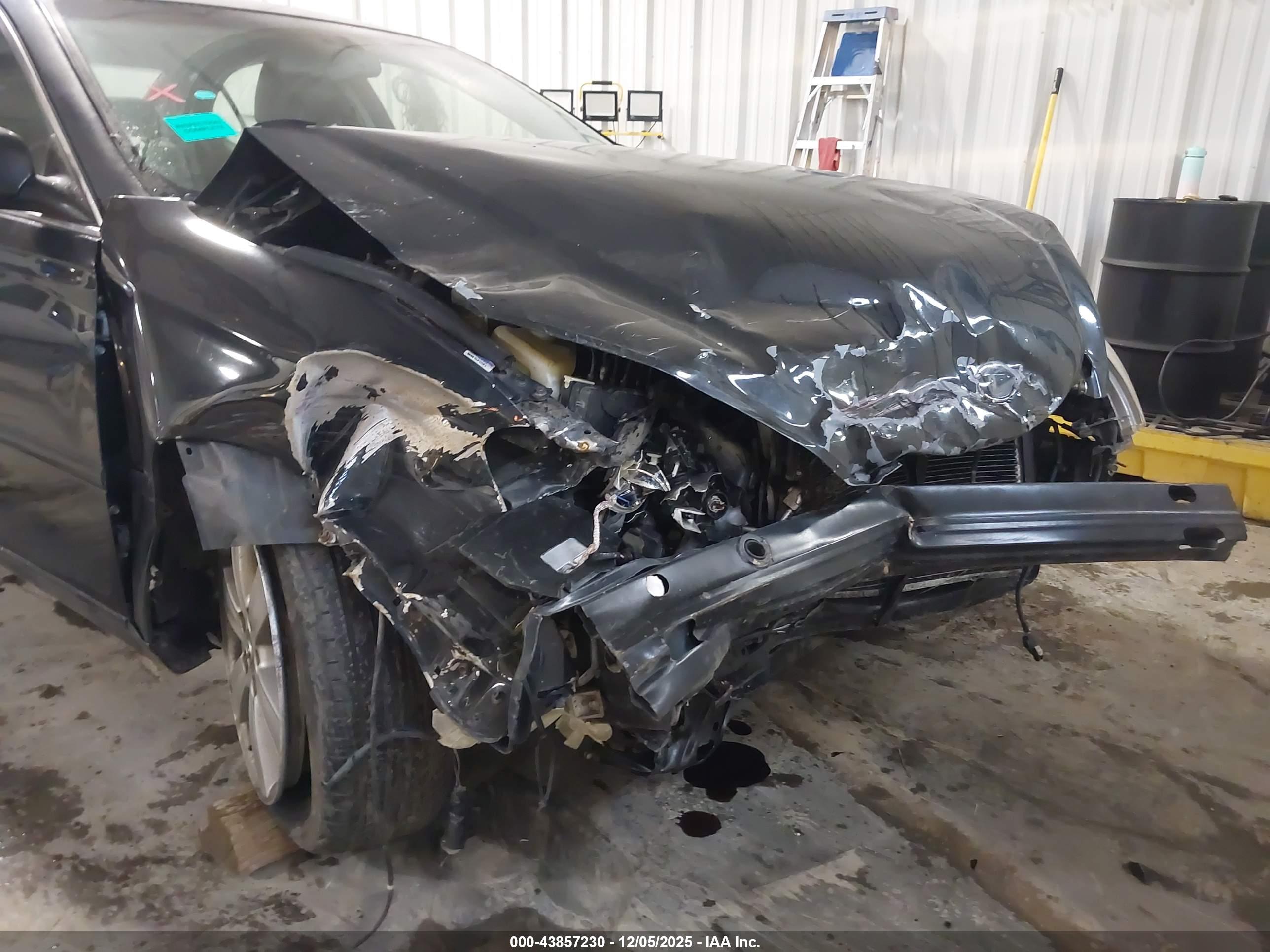LEXUS ES image 6