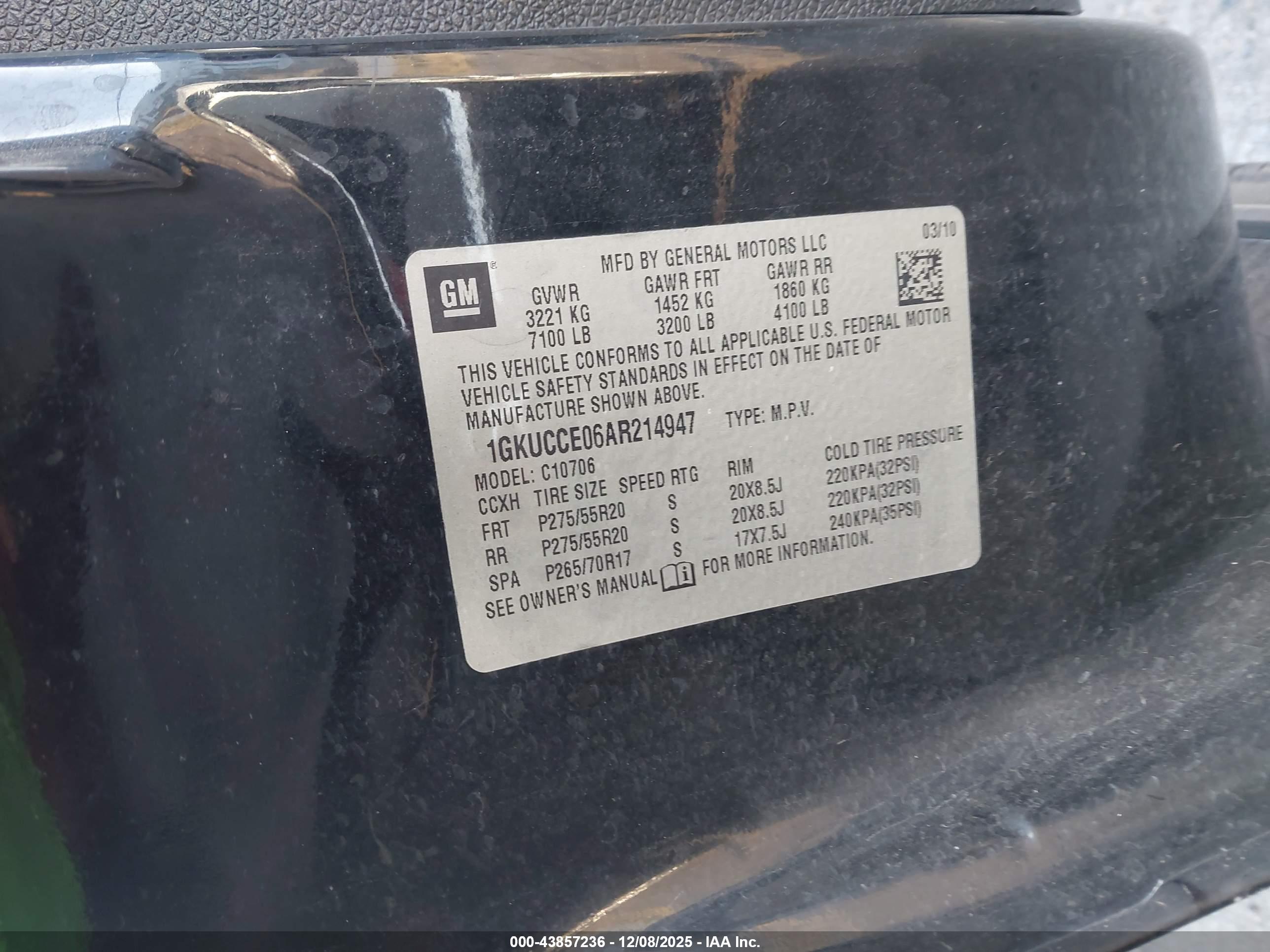GMC YUKON image 9