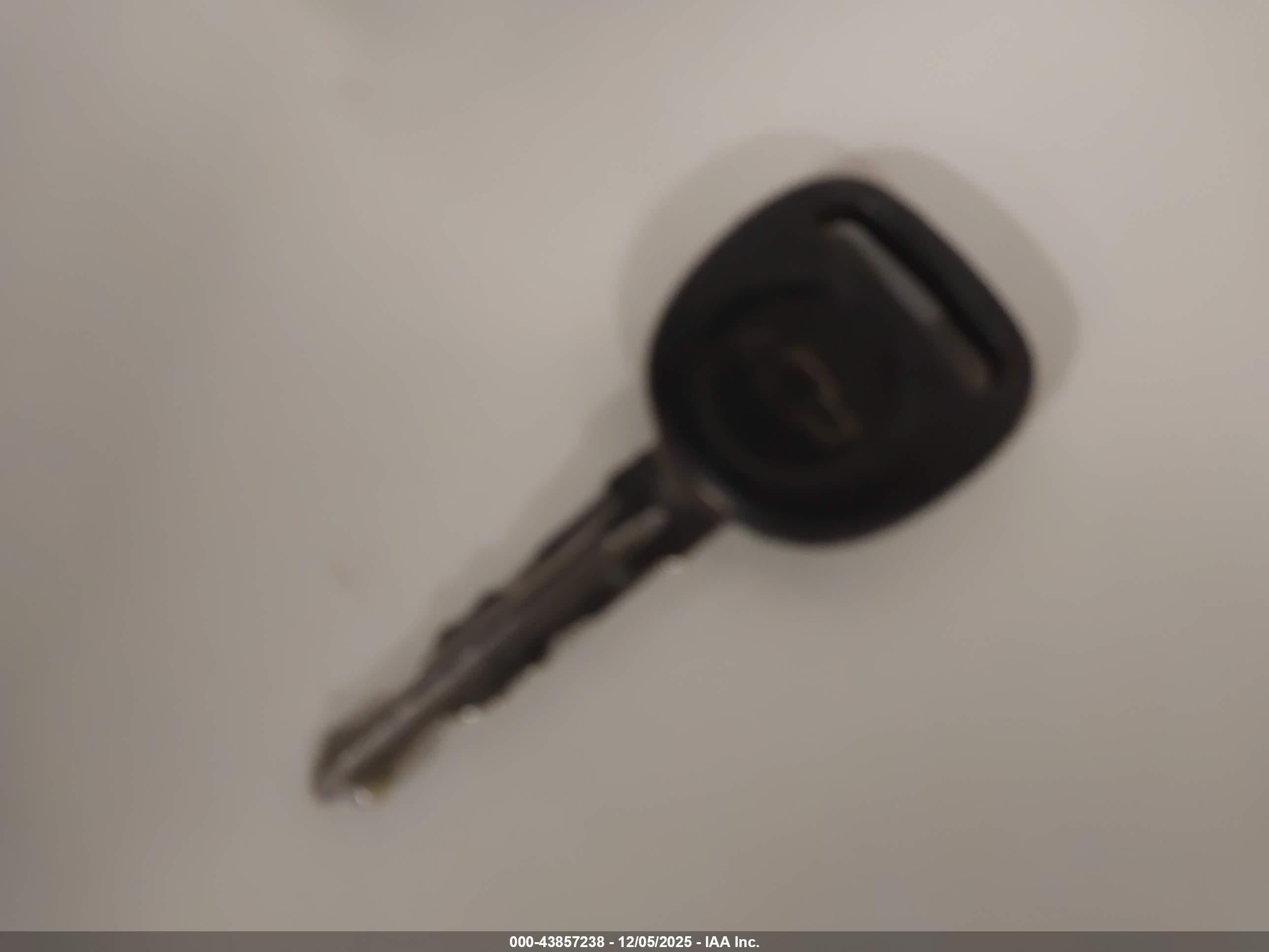 CHEVROLET TRAVERSE image 11