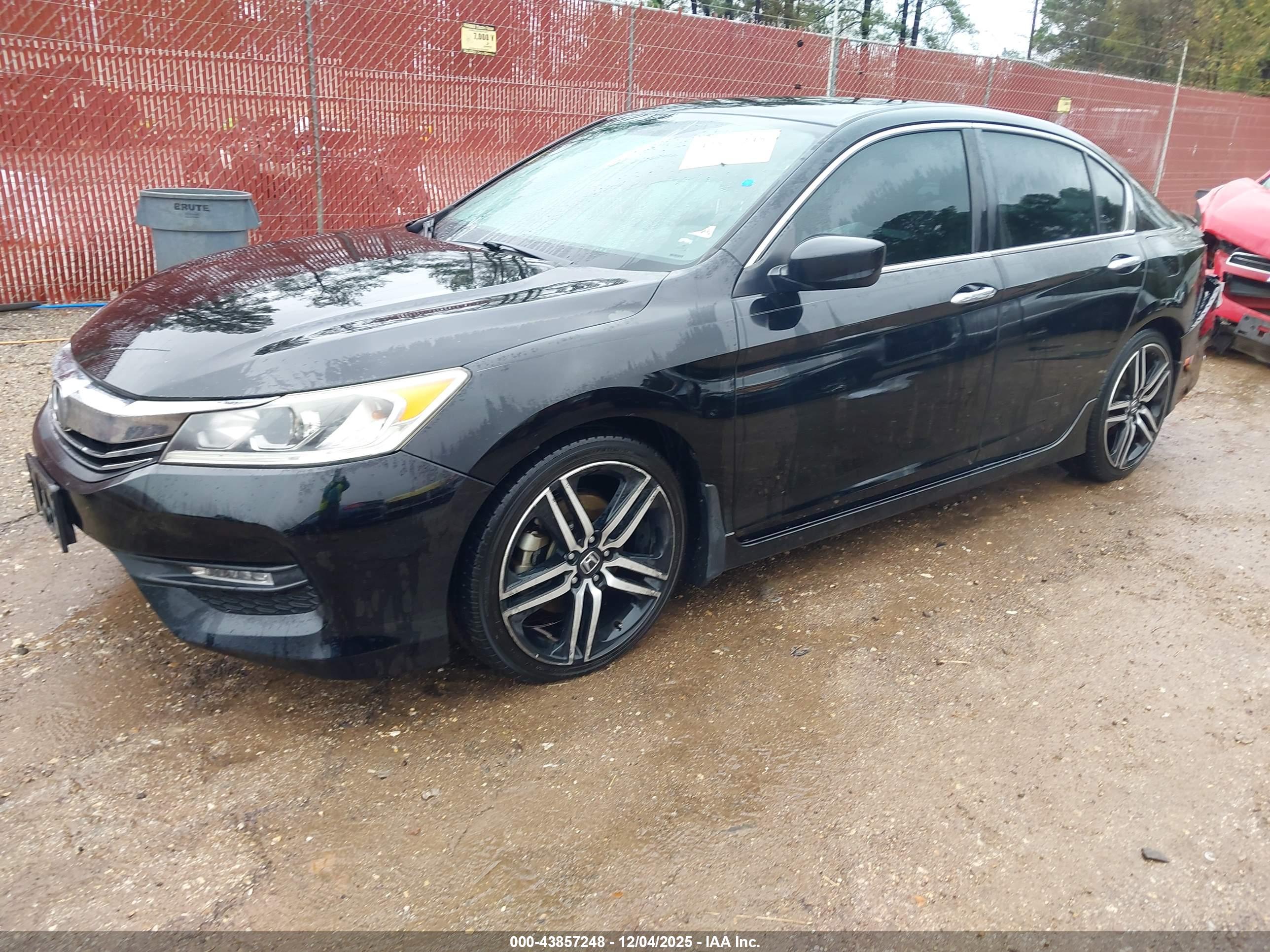 HONDA ACCORD image 2