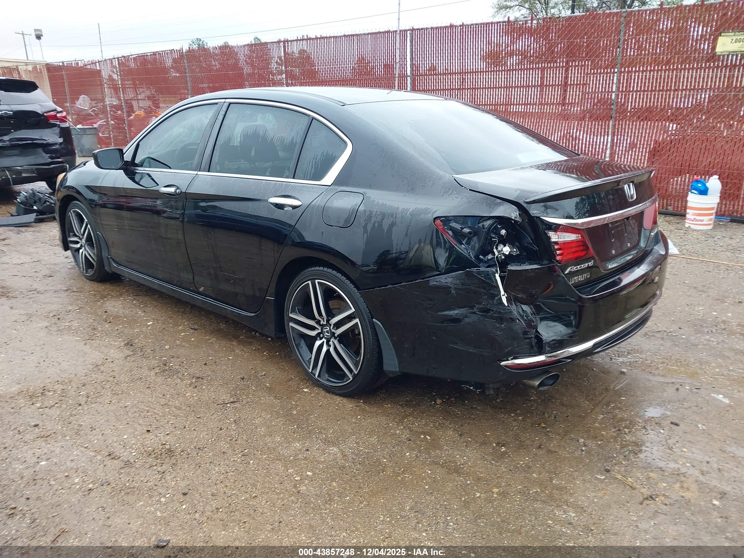 HONDA ACCORD image 3