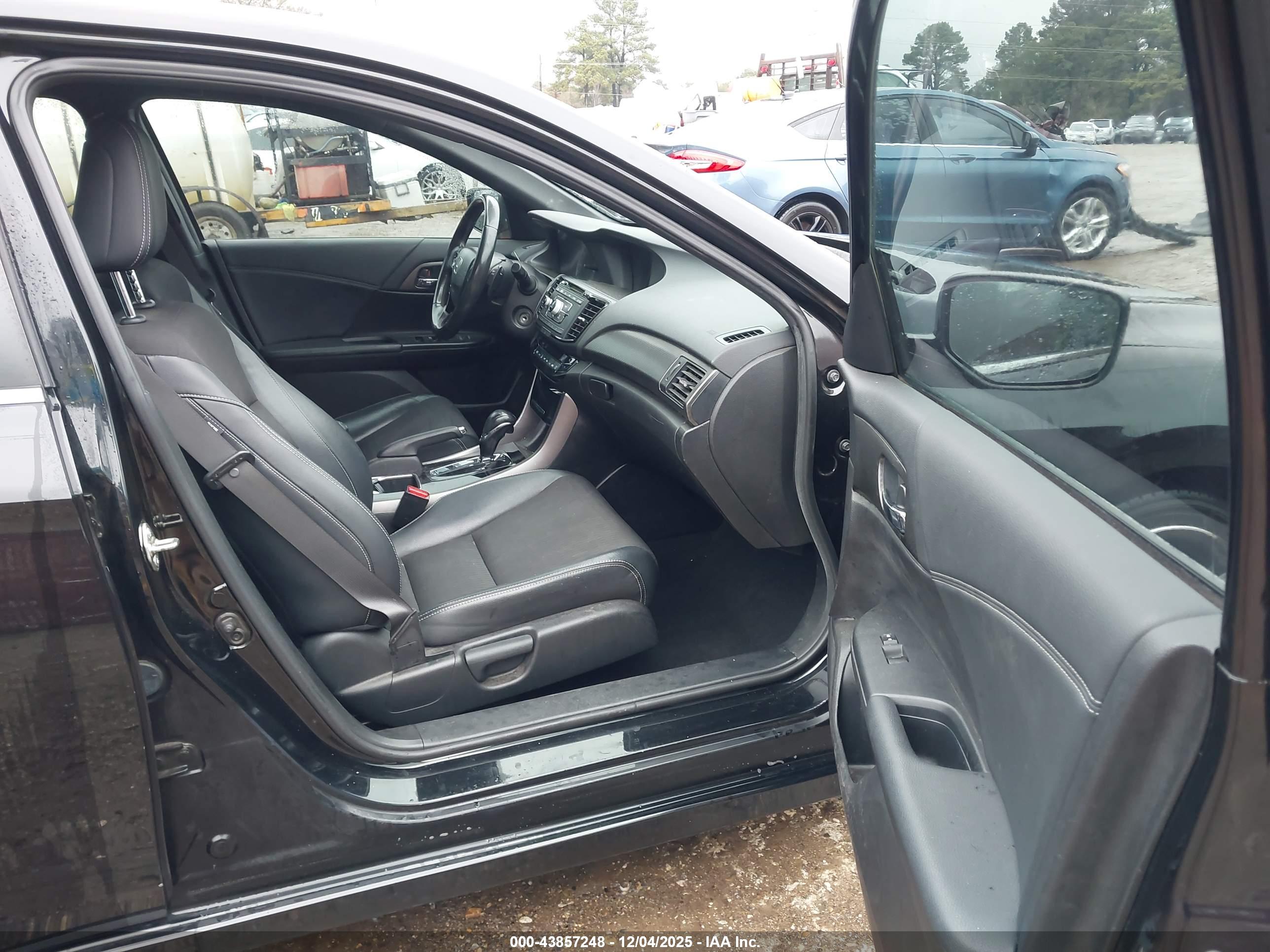 HONDA ACCORD image 5
