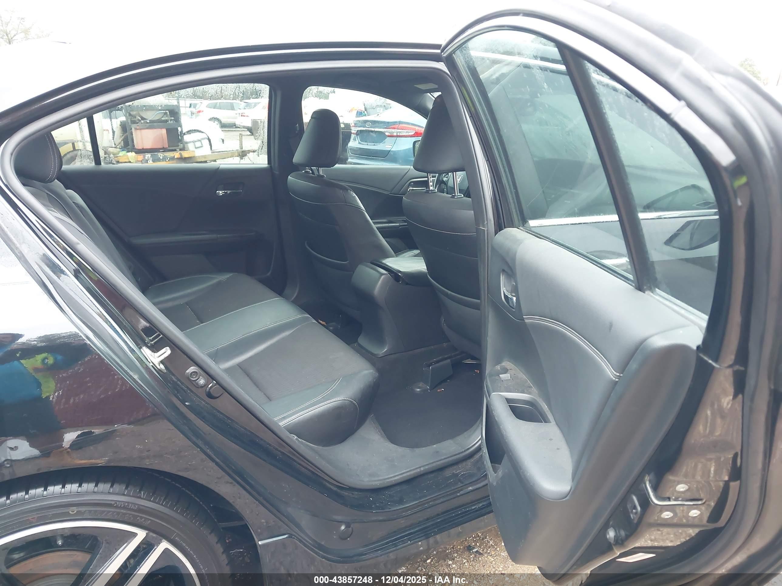 HONDA ACCORD image 8