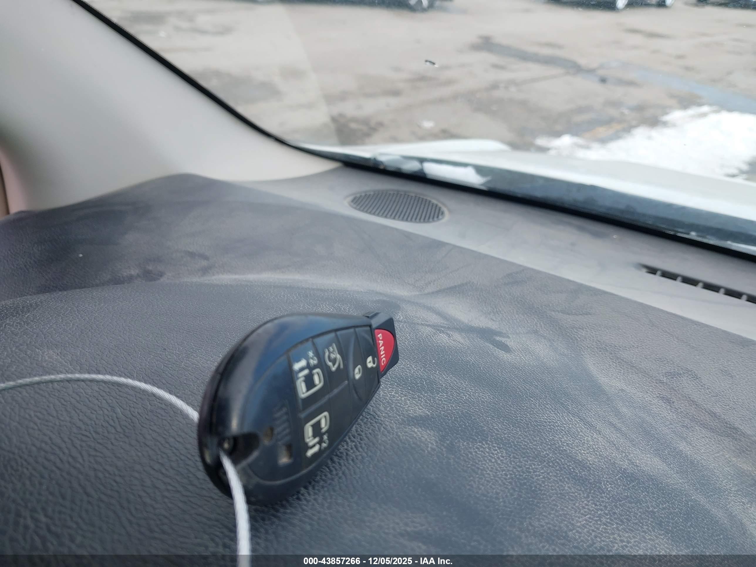 DODGE GRAND image 11