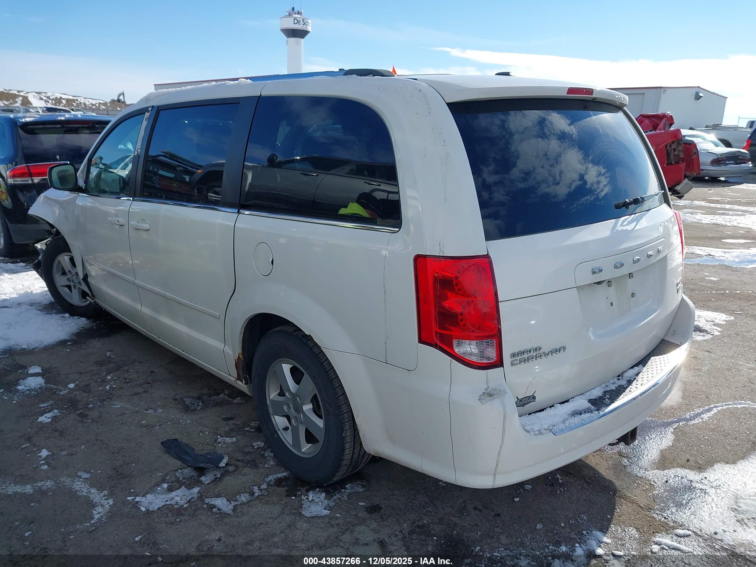 DODGE GRAND image 3