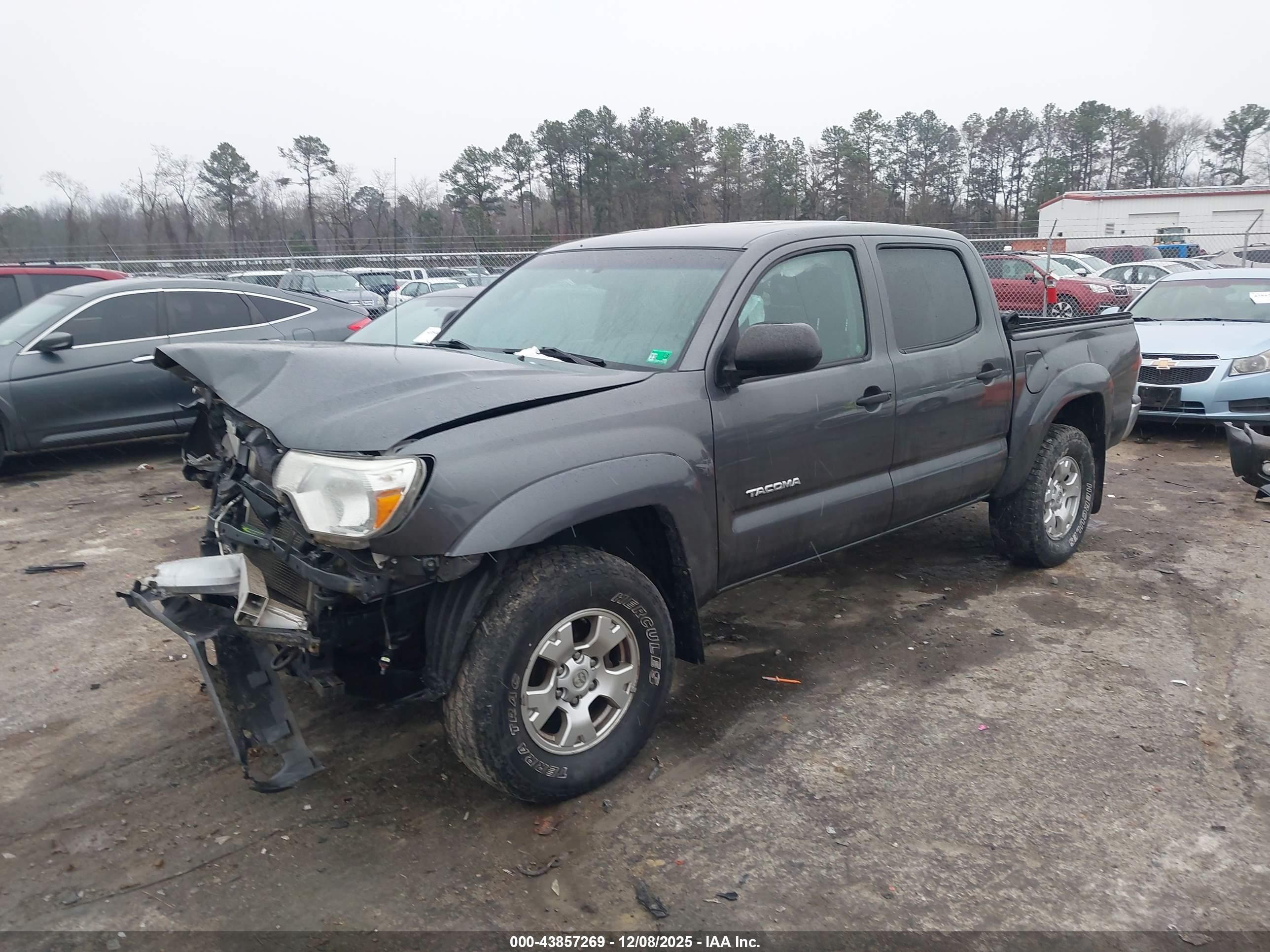 TOYOTA TACOMA image 2