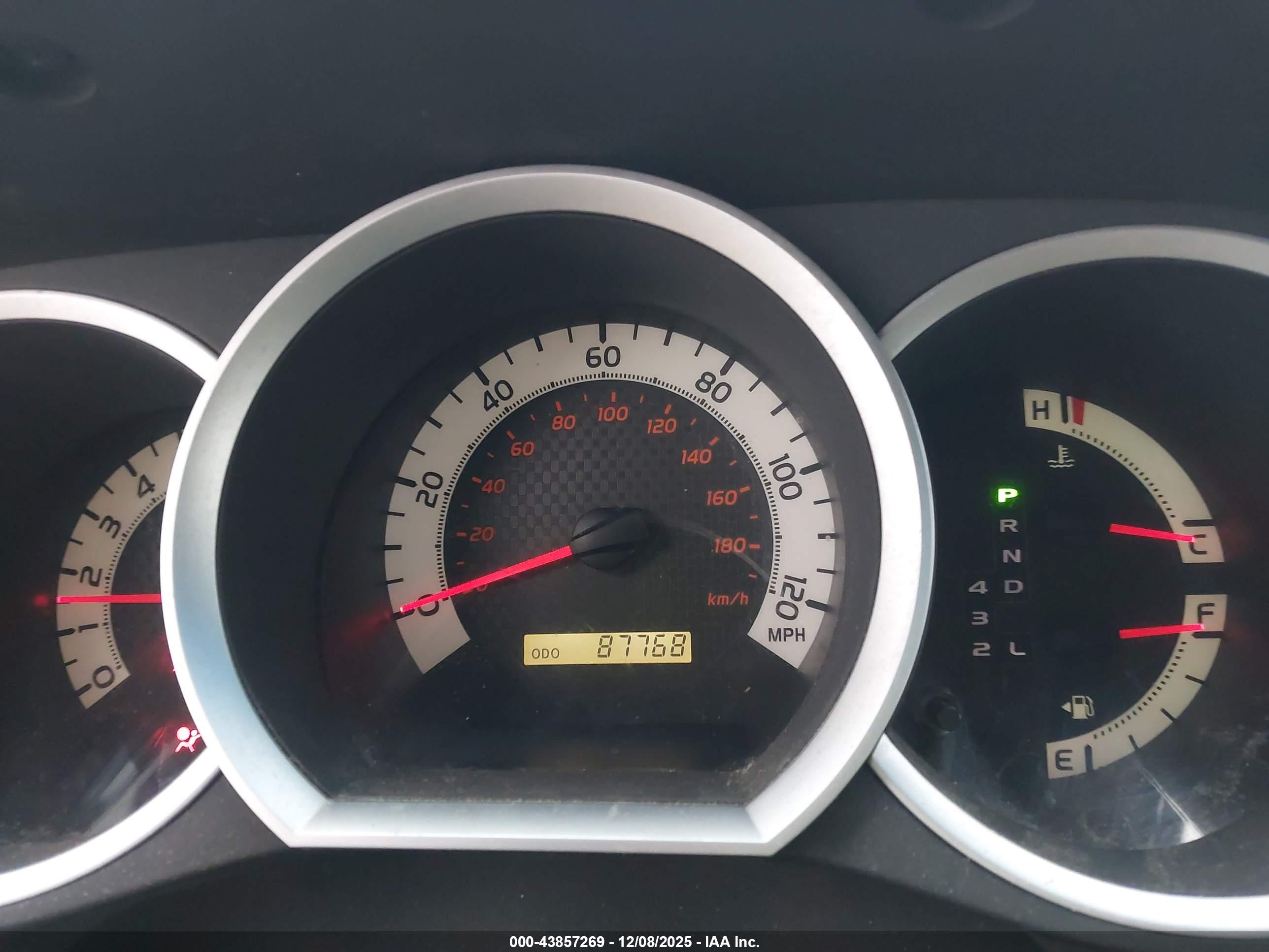 TOYOTA TACOMA image 7
