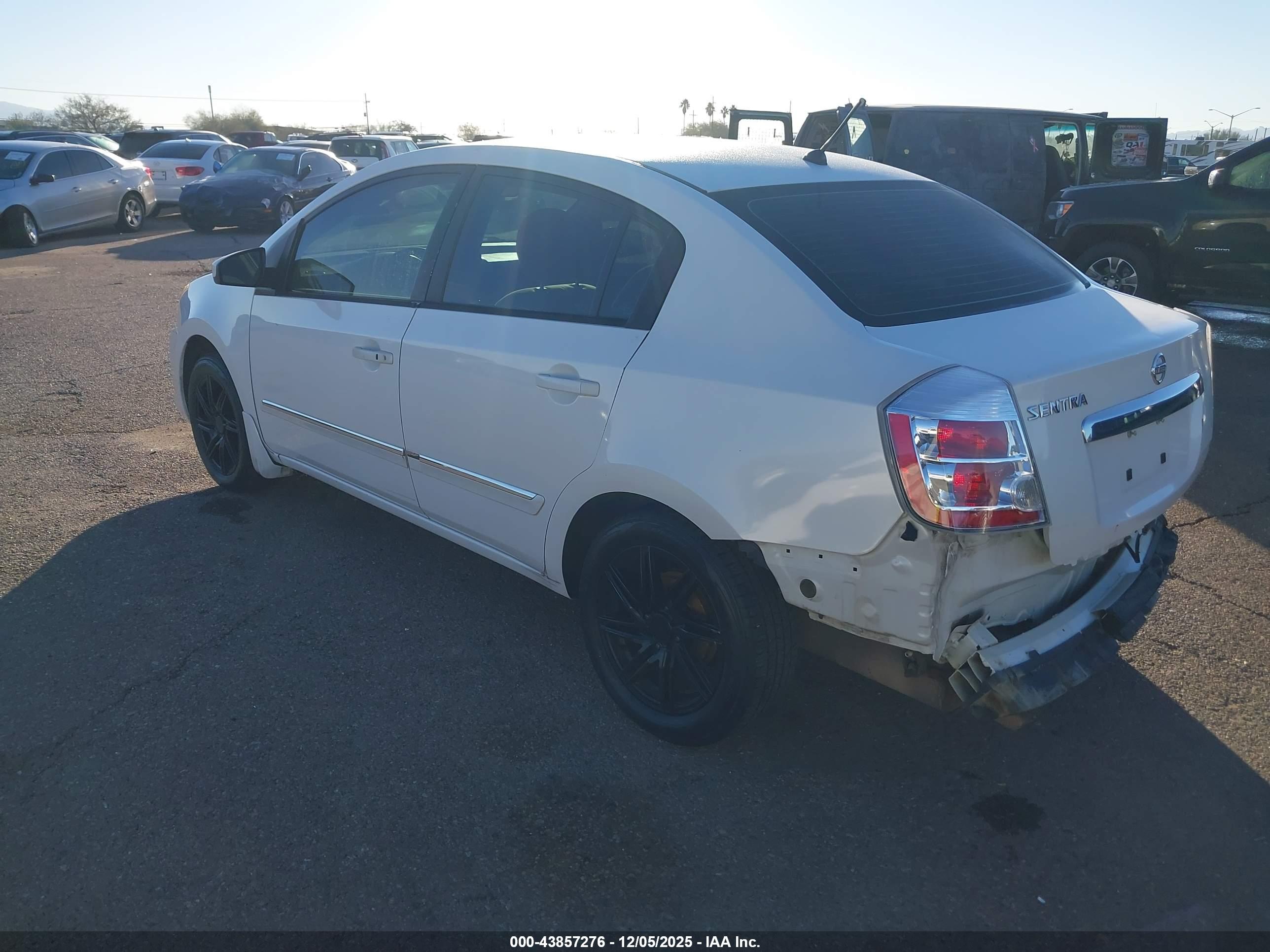 NISSAN SENTRA image 3