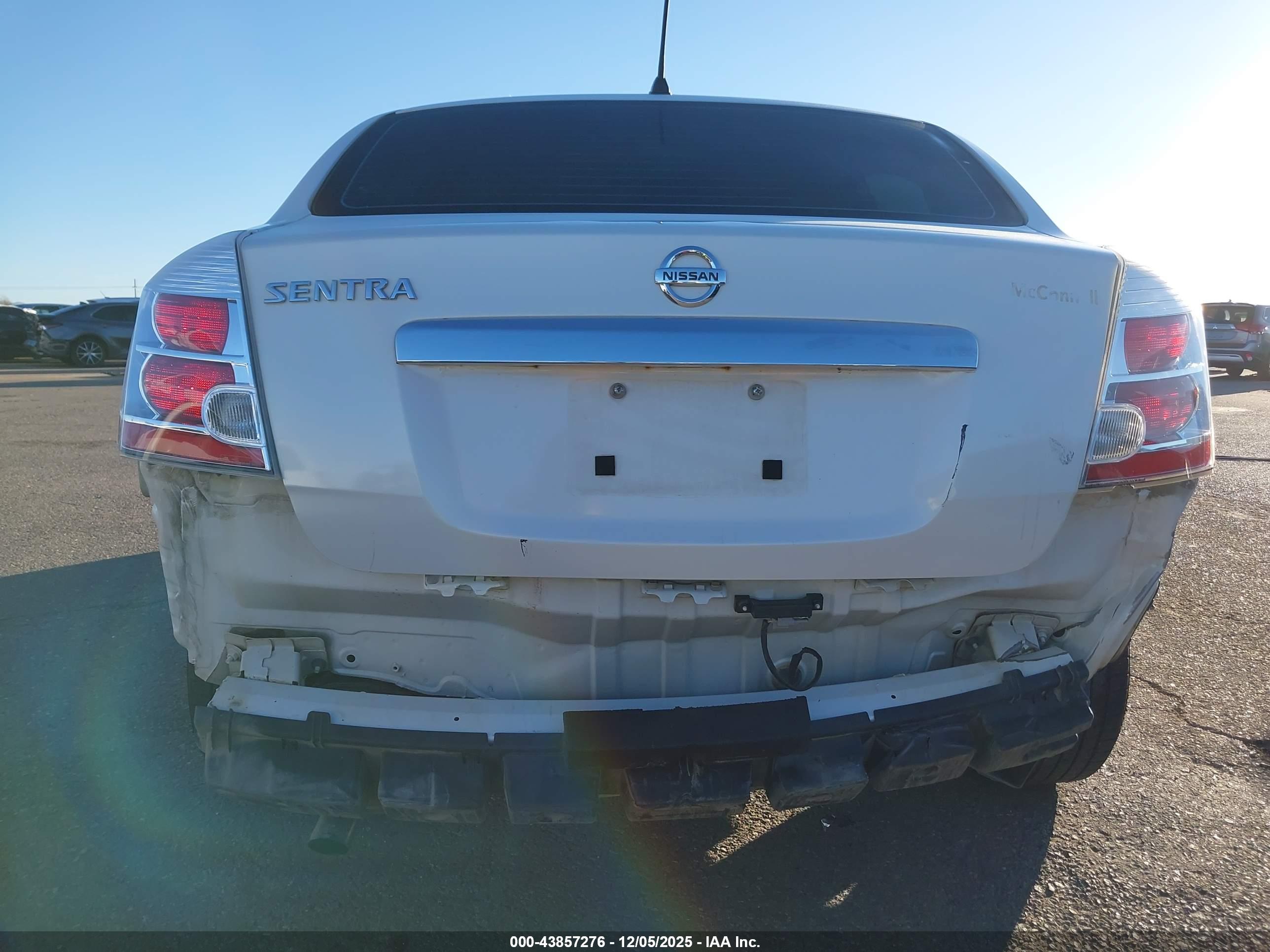 NISSAN SENTRA image 6