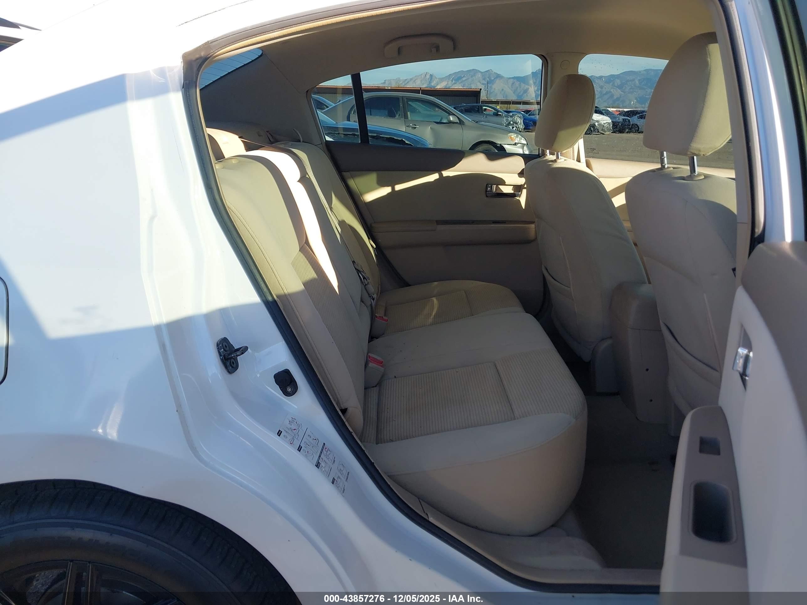 NISSAN SENTRA image 8