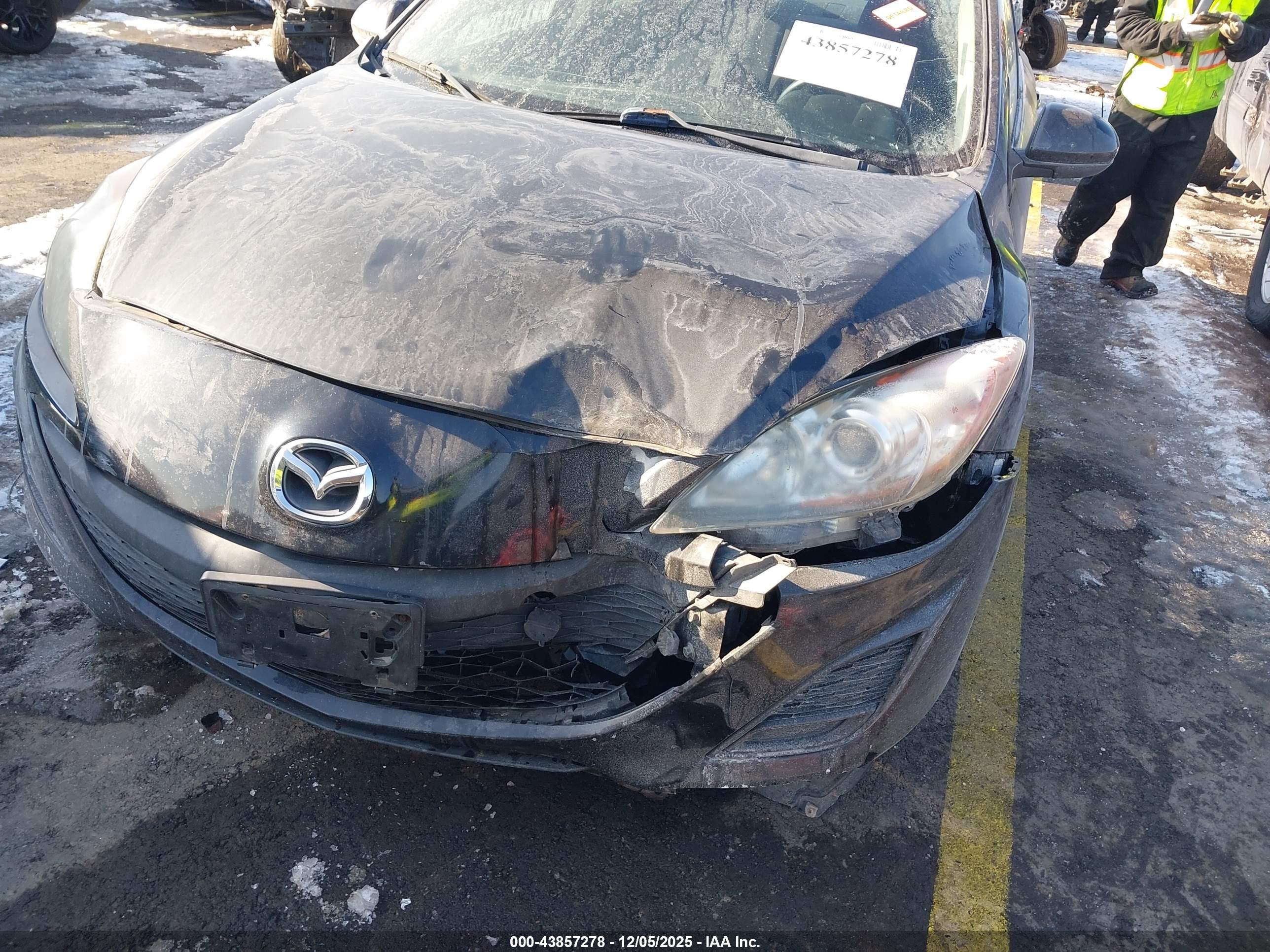 MAZDA MAZDA3 image 6