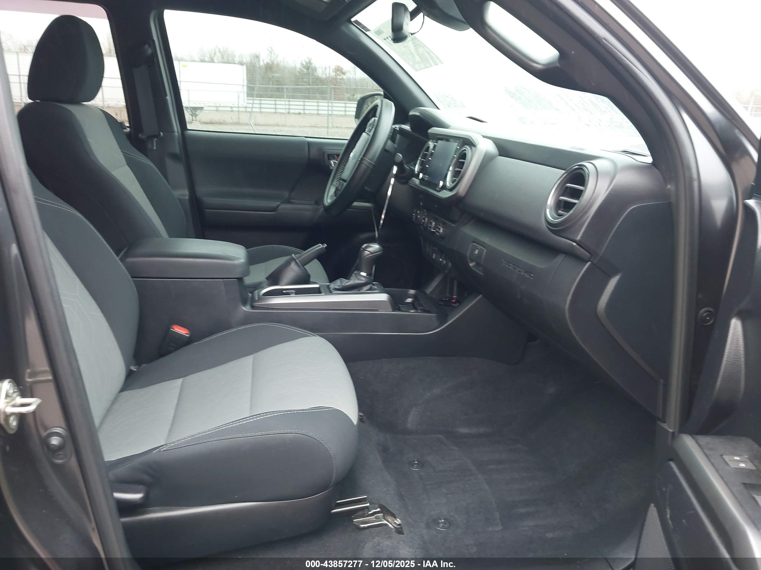 TOYOTA TACOMA image 5