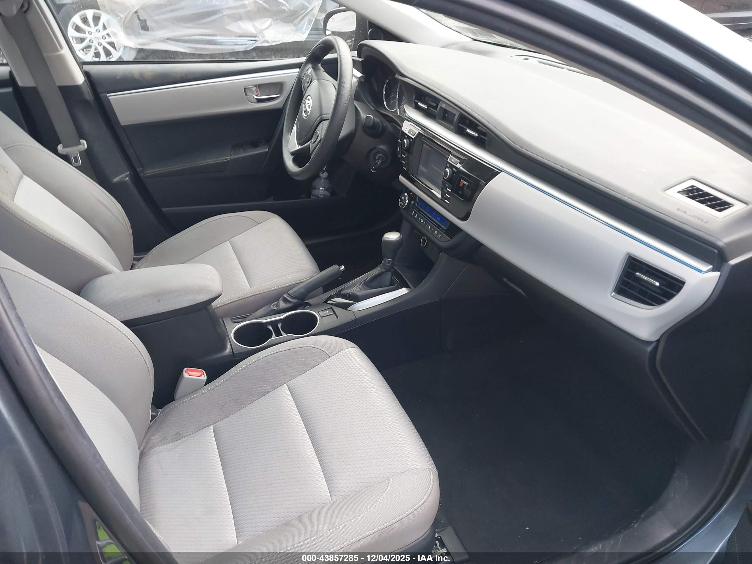 TOYOTA COROLLA image 5