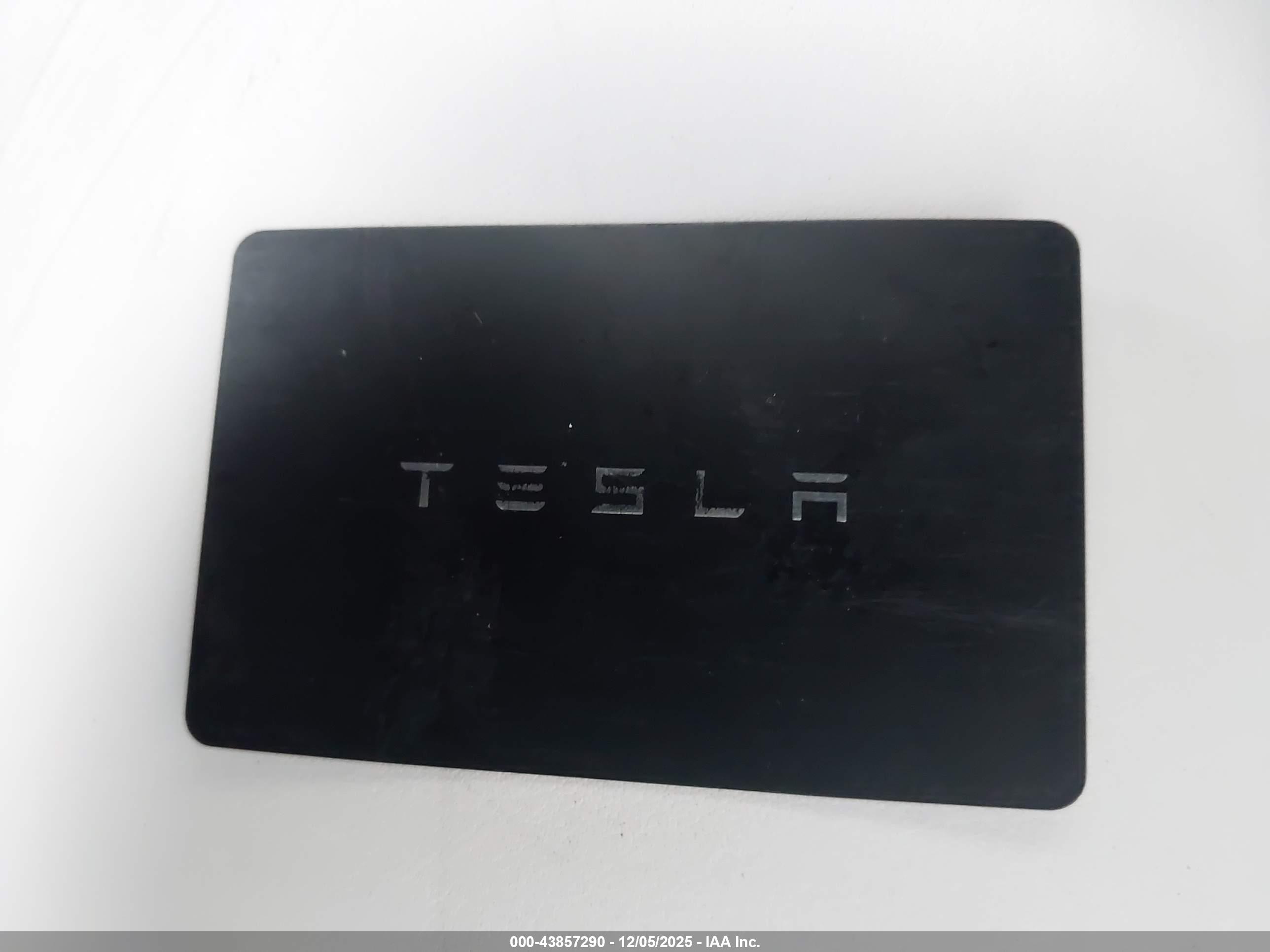 TESLA MODEL image 11