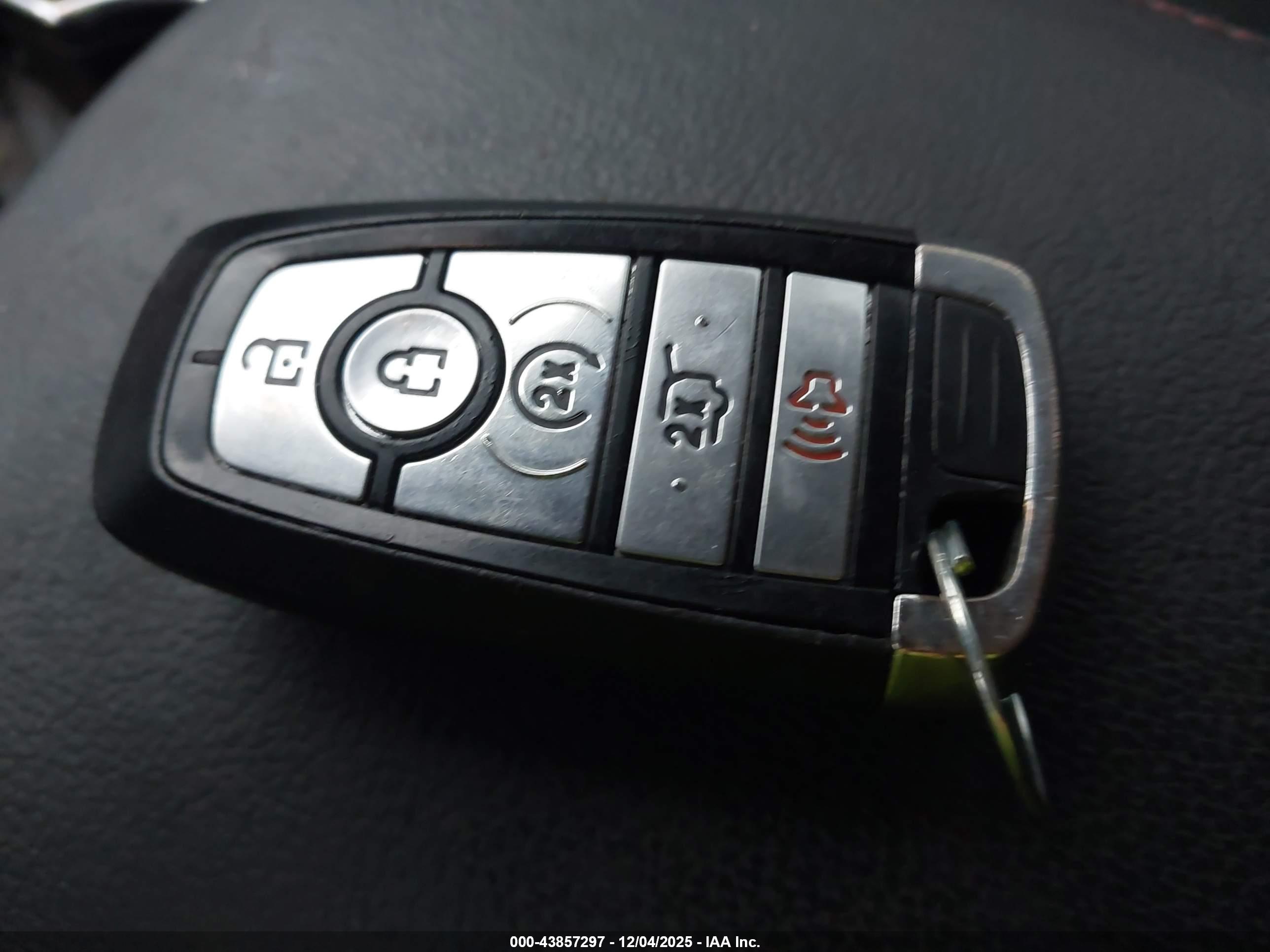FORD EXPLORER image 11