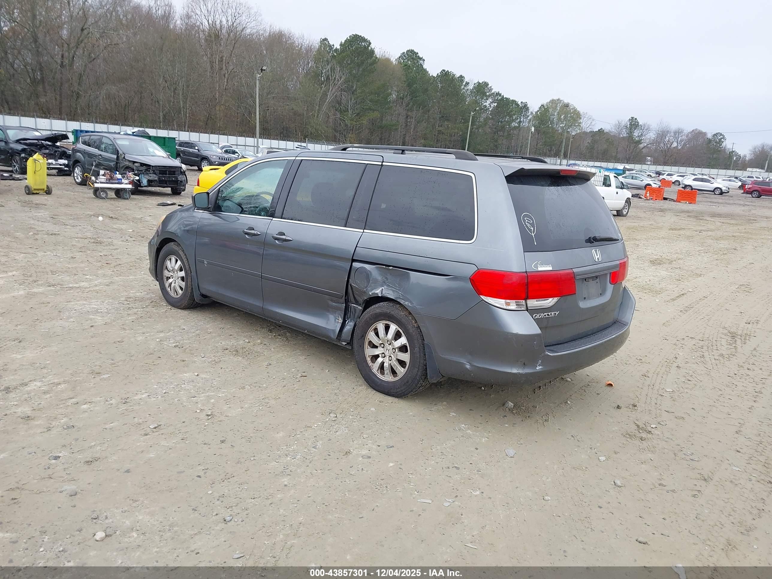 HONDA ODYSSEY image 3