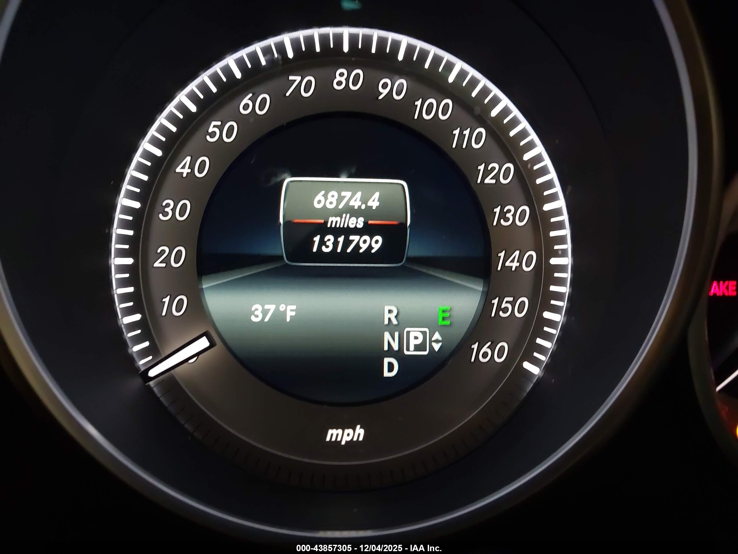 MERCEDES-BENZ E image 7