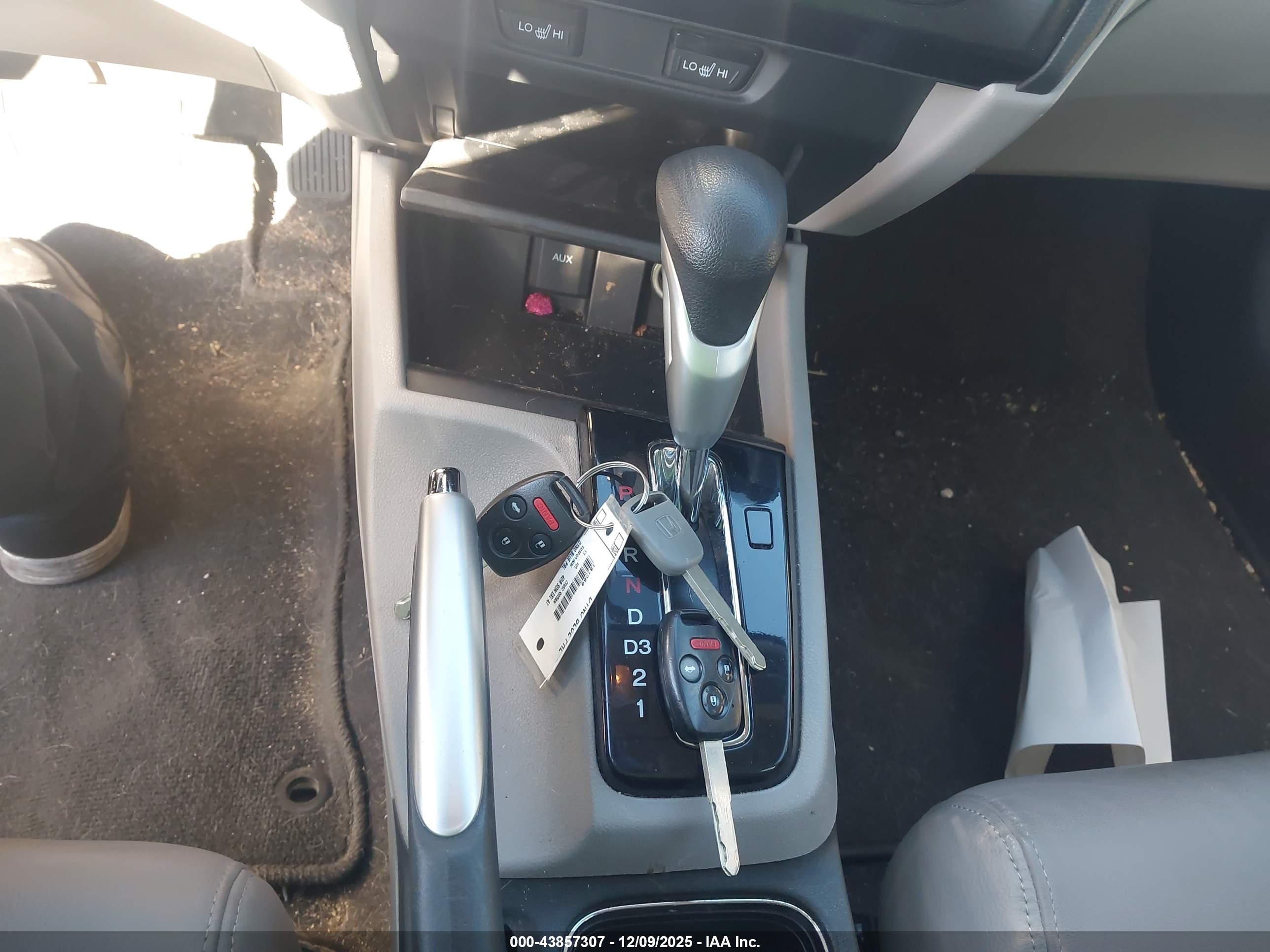 HONDA CIVIC image 11