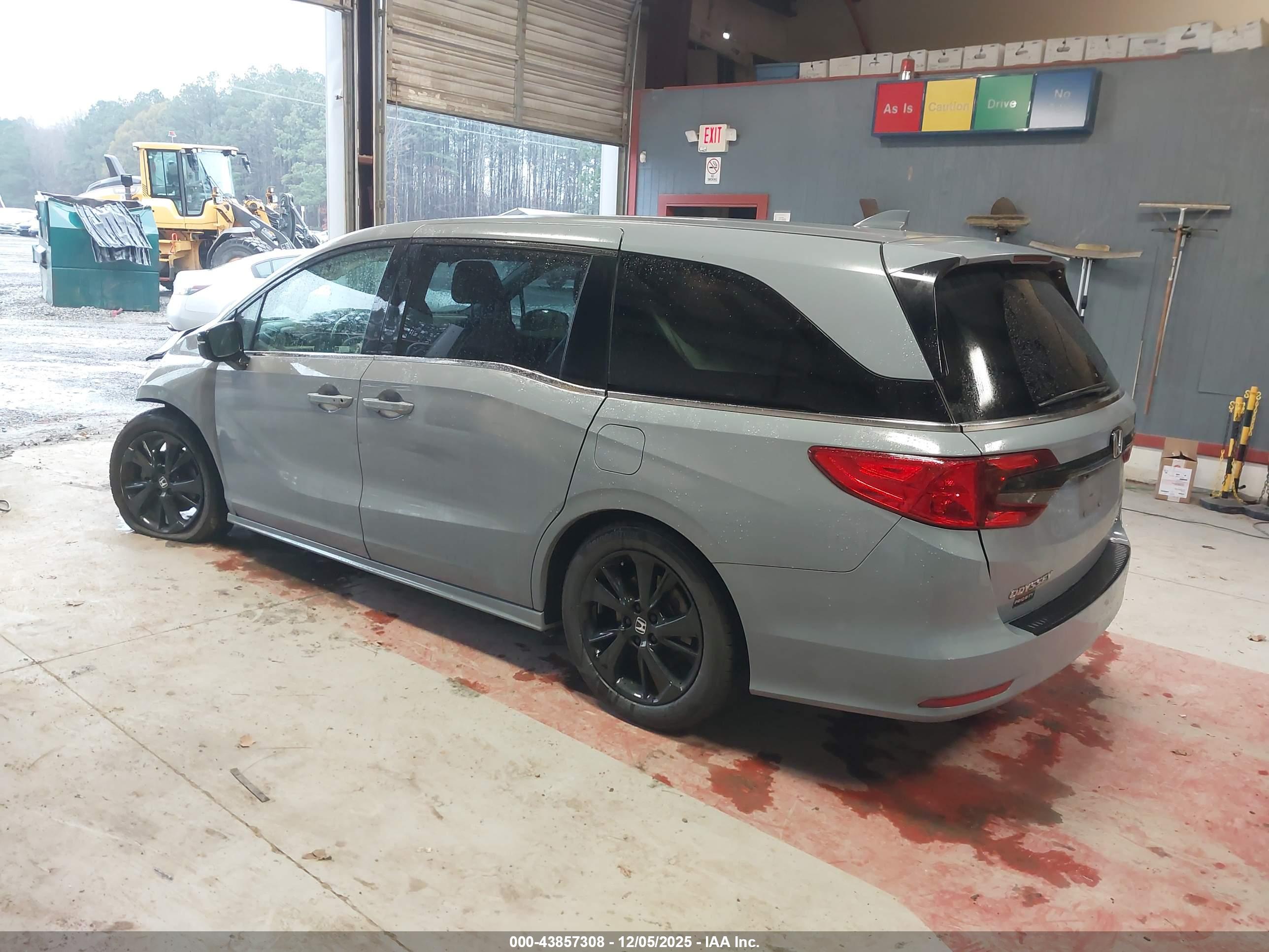 HONDA ODYSSEY image 3