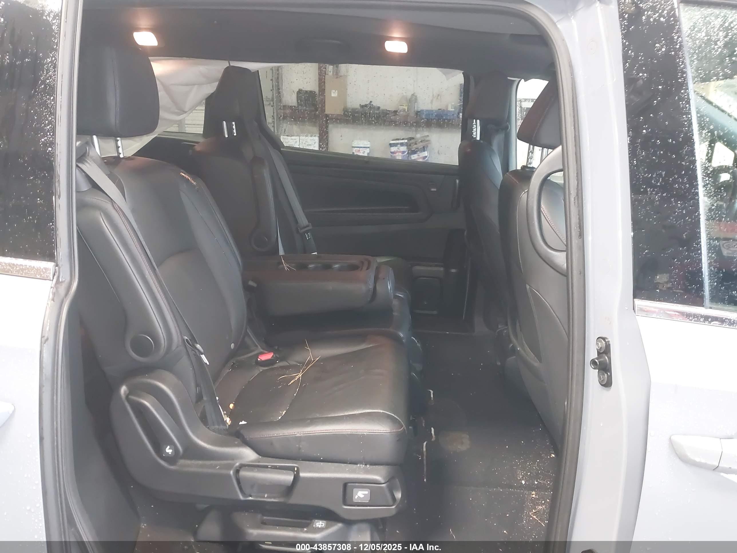 HONDA ODYSSEY image 8