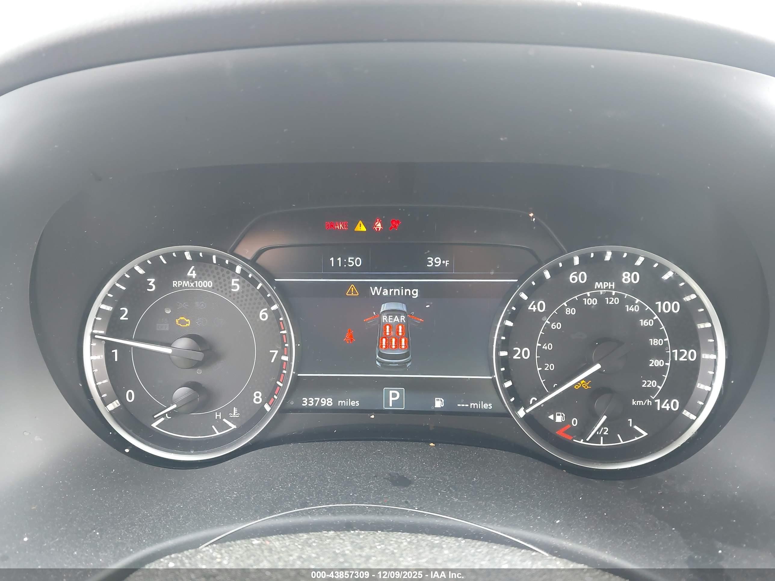 NISSAN ARMADA image 7