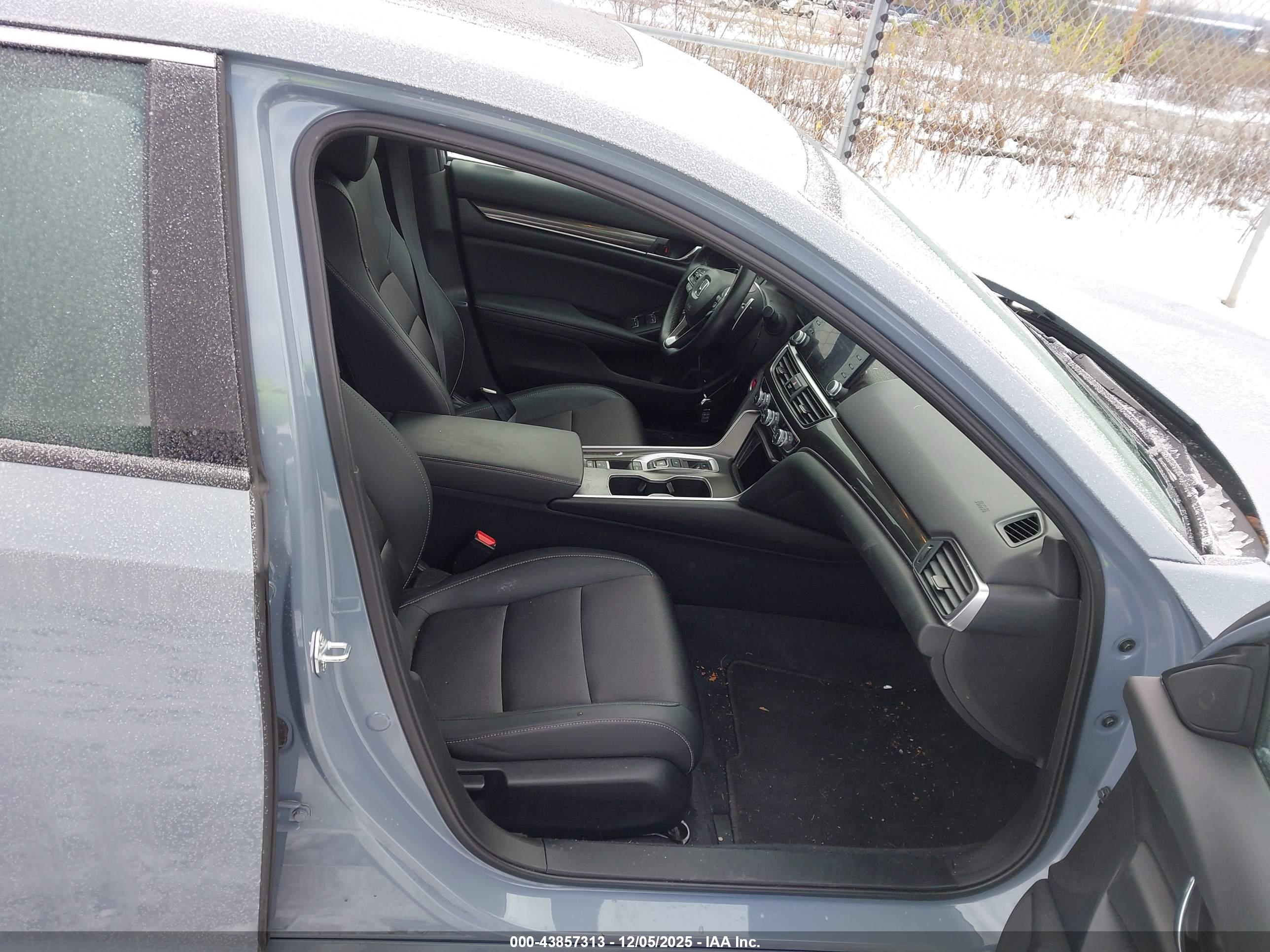 HONDA ACCORD image 5