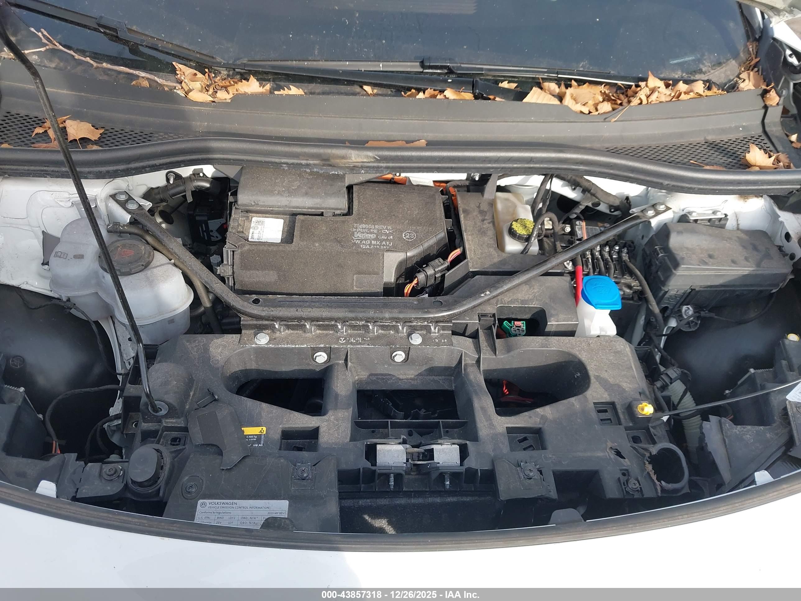 VOLKSWAGEN ID.4 image 10