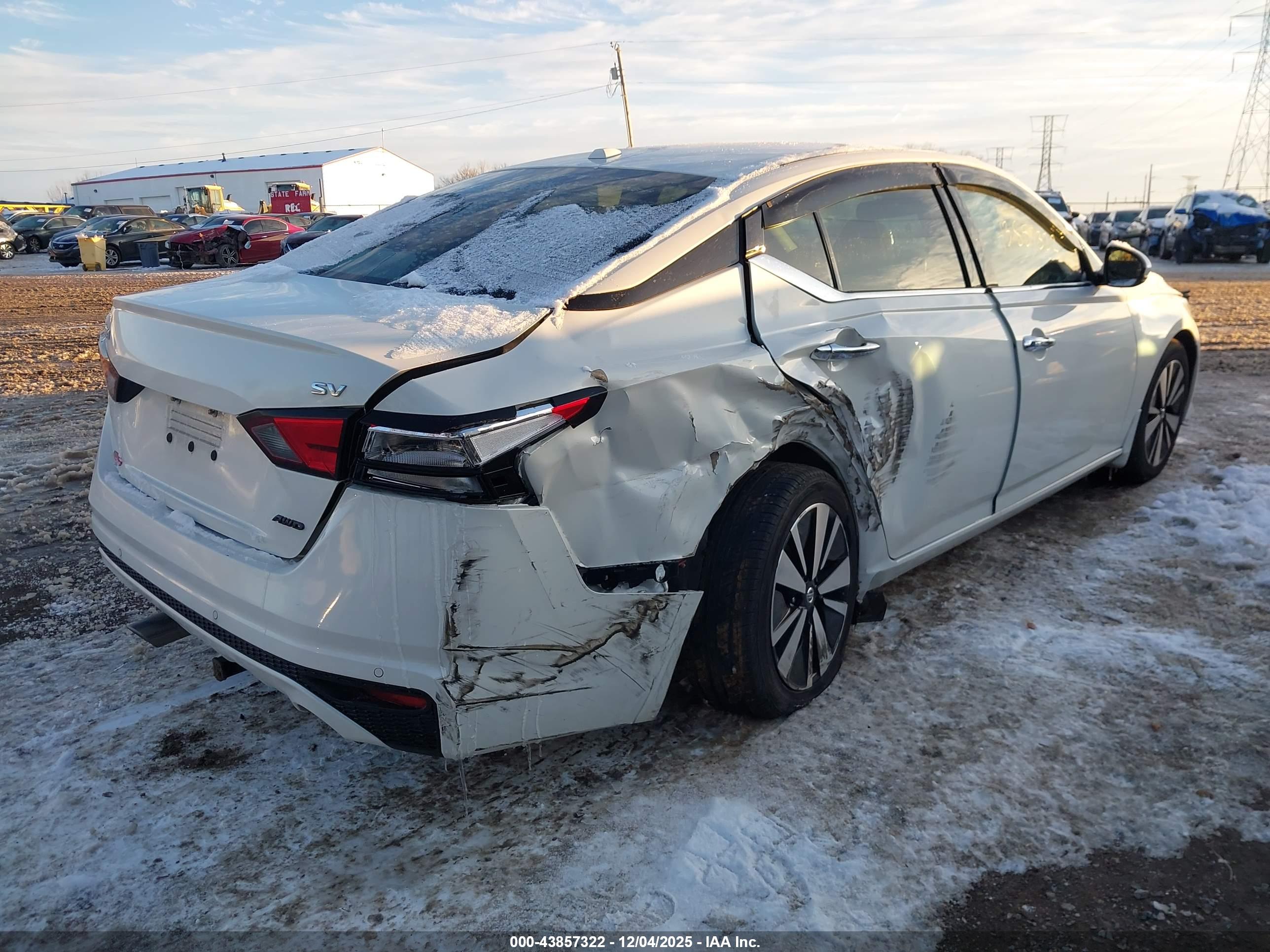 NISSAN ALTIMA image 4