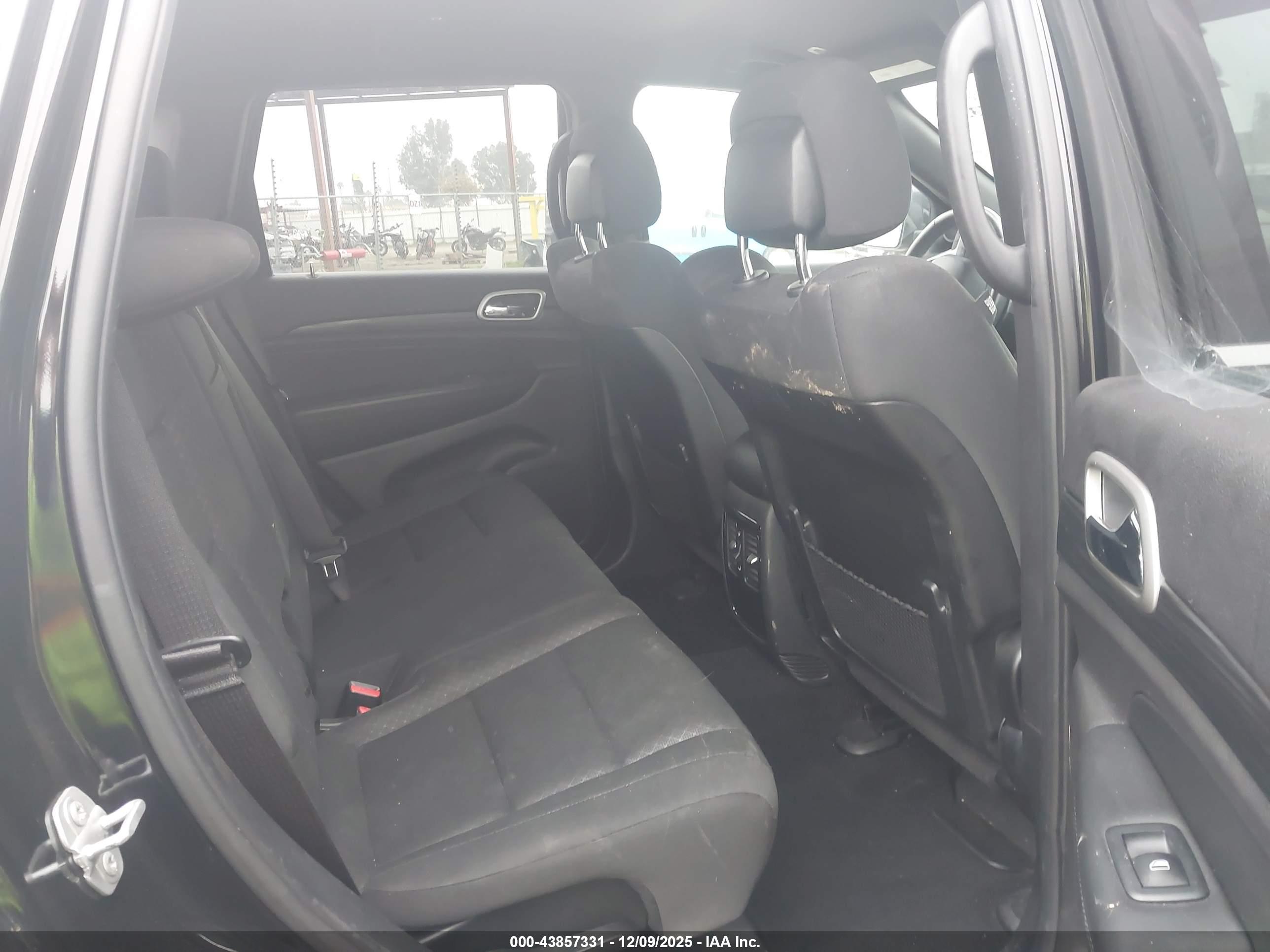 JEEP GRAND image 8