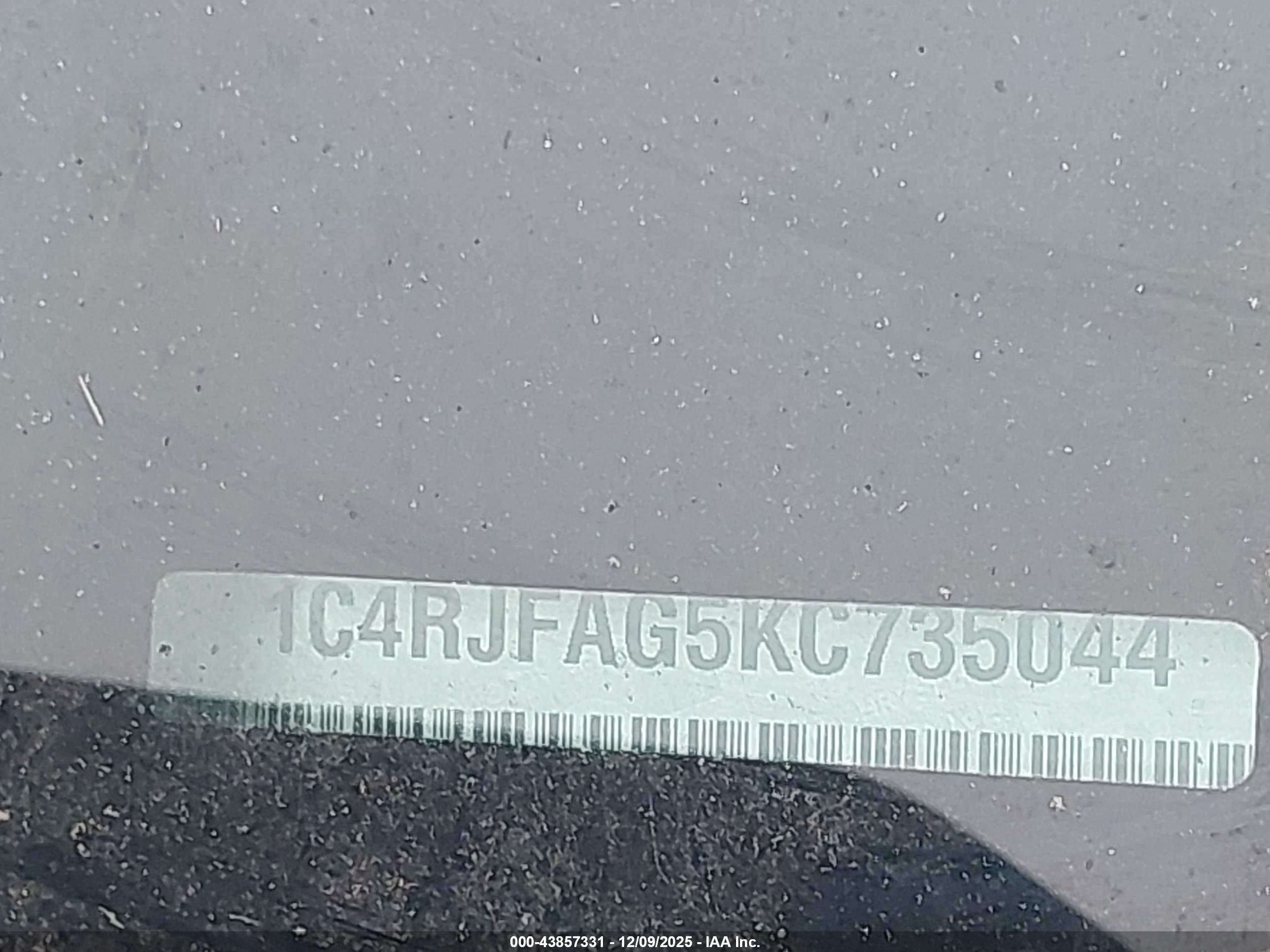 JEEP GRAND image 9