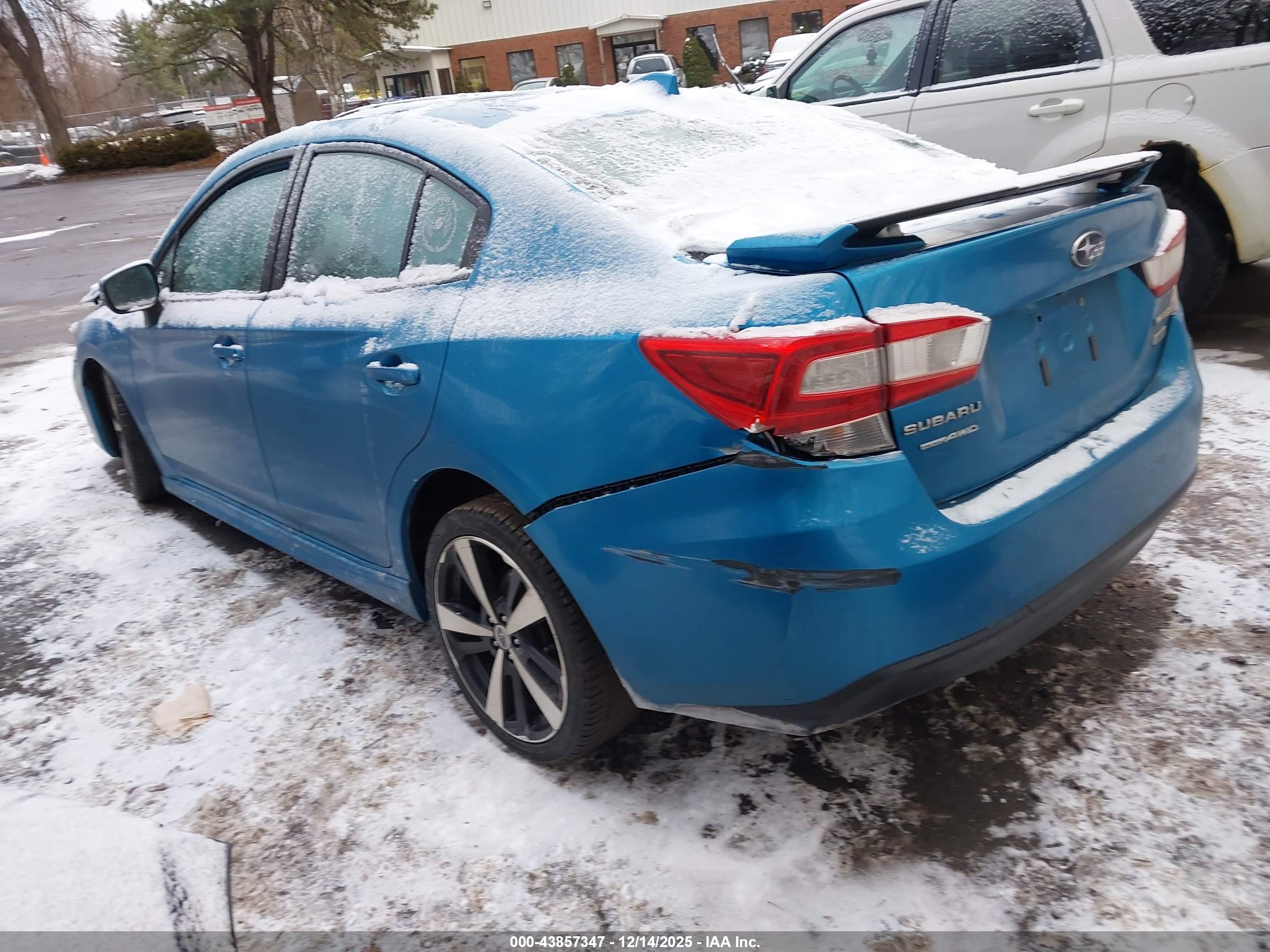 SUBARU IMPREZA image 3
