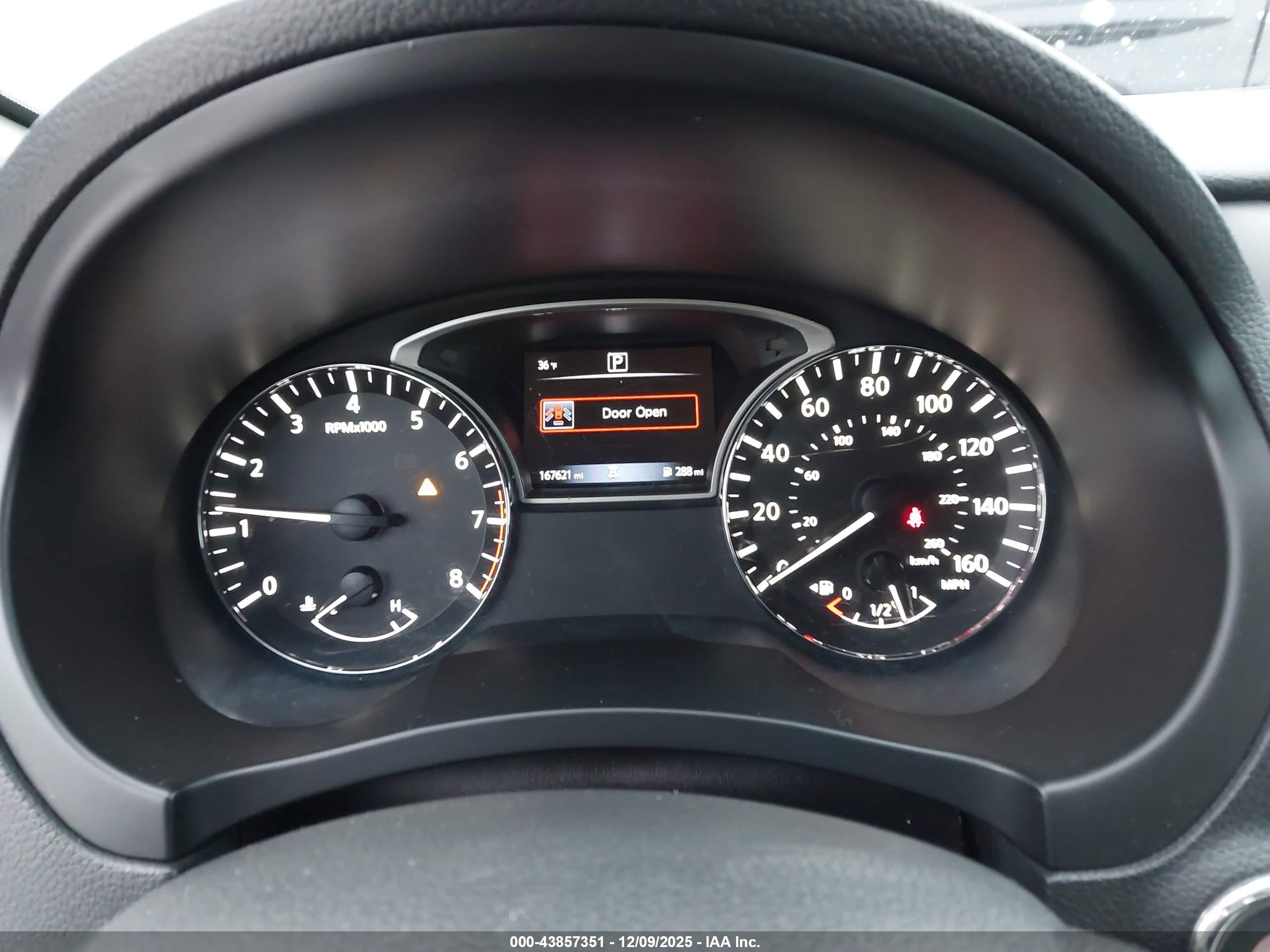 NISSAN ALTIMA image 7