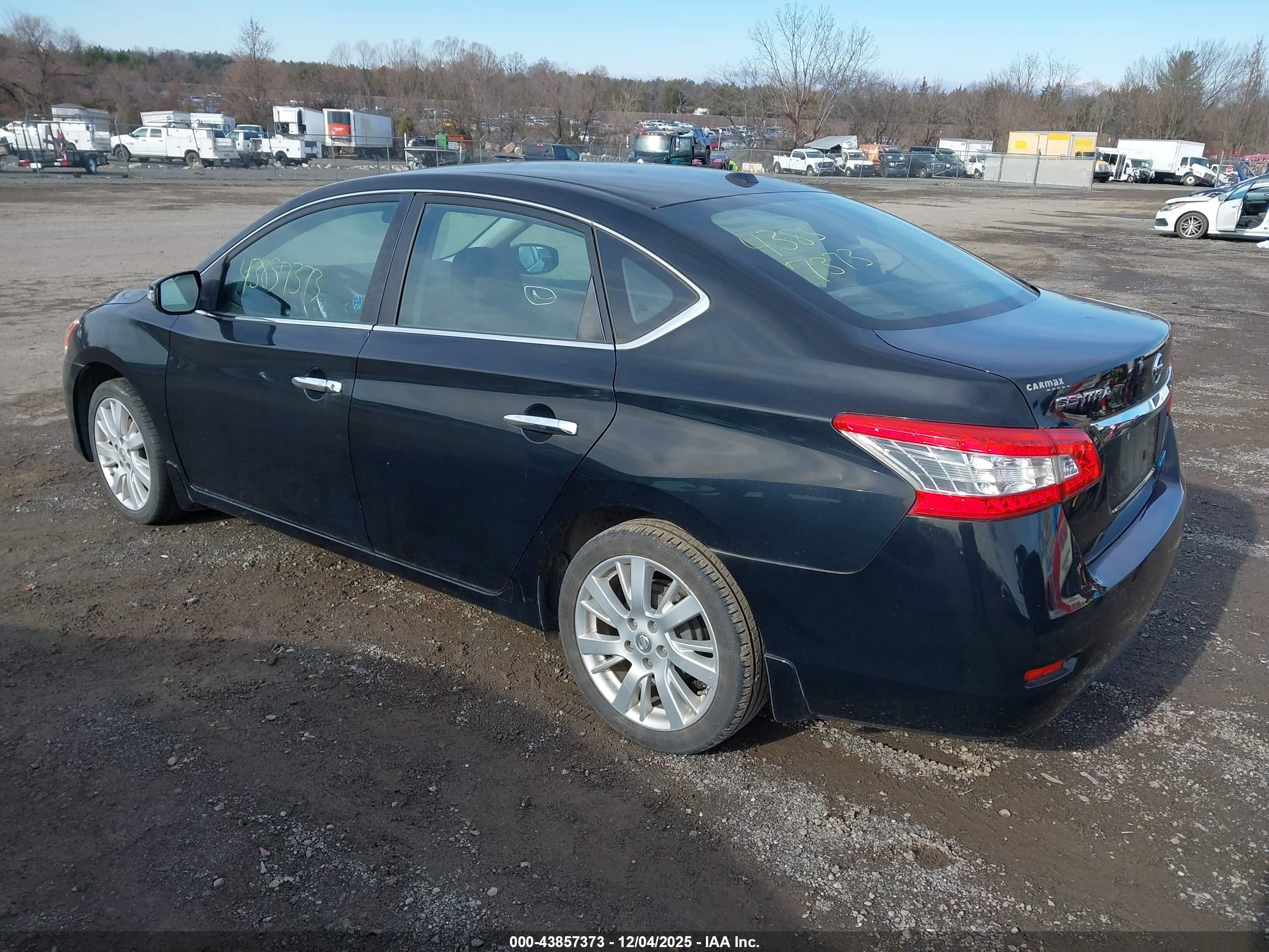 NISSAN SENTRA image 3