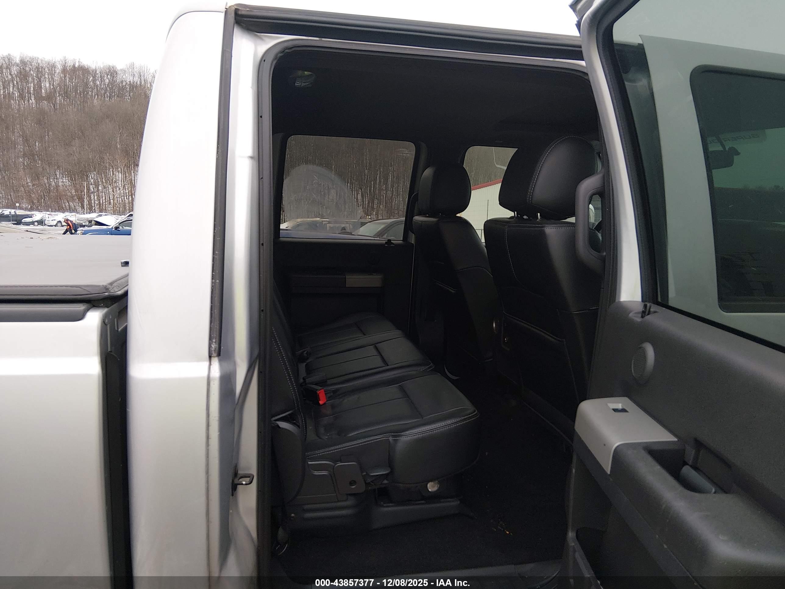 FORD F-250 image 8
