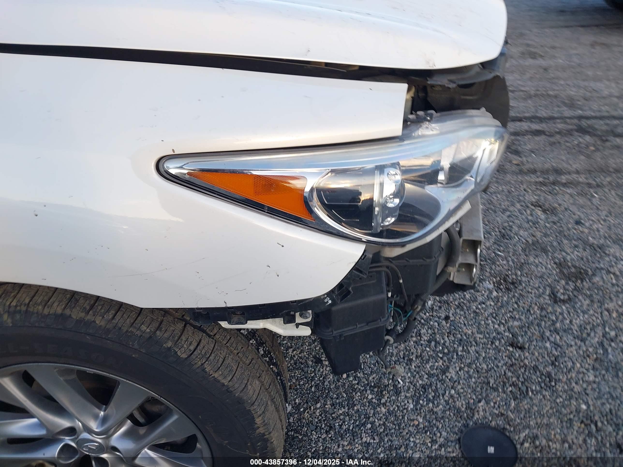 INFINITI QX60 image 6