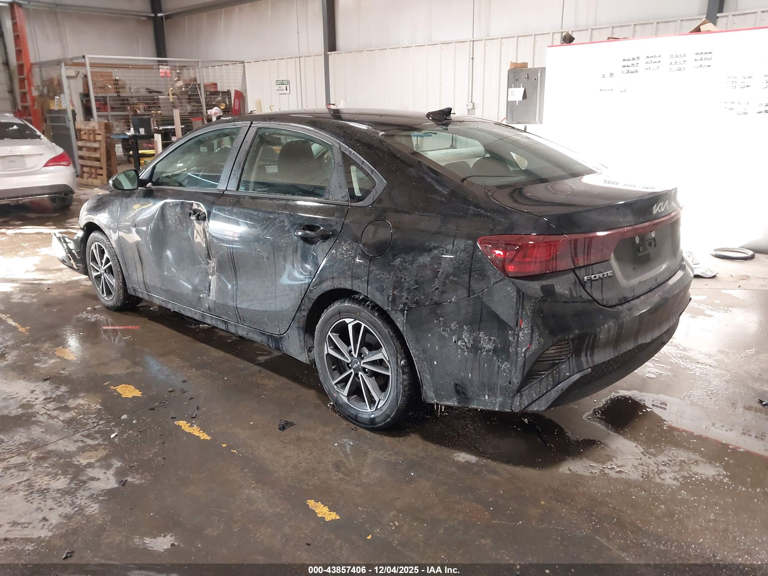 KIA FORTE image 3