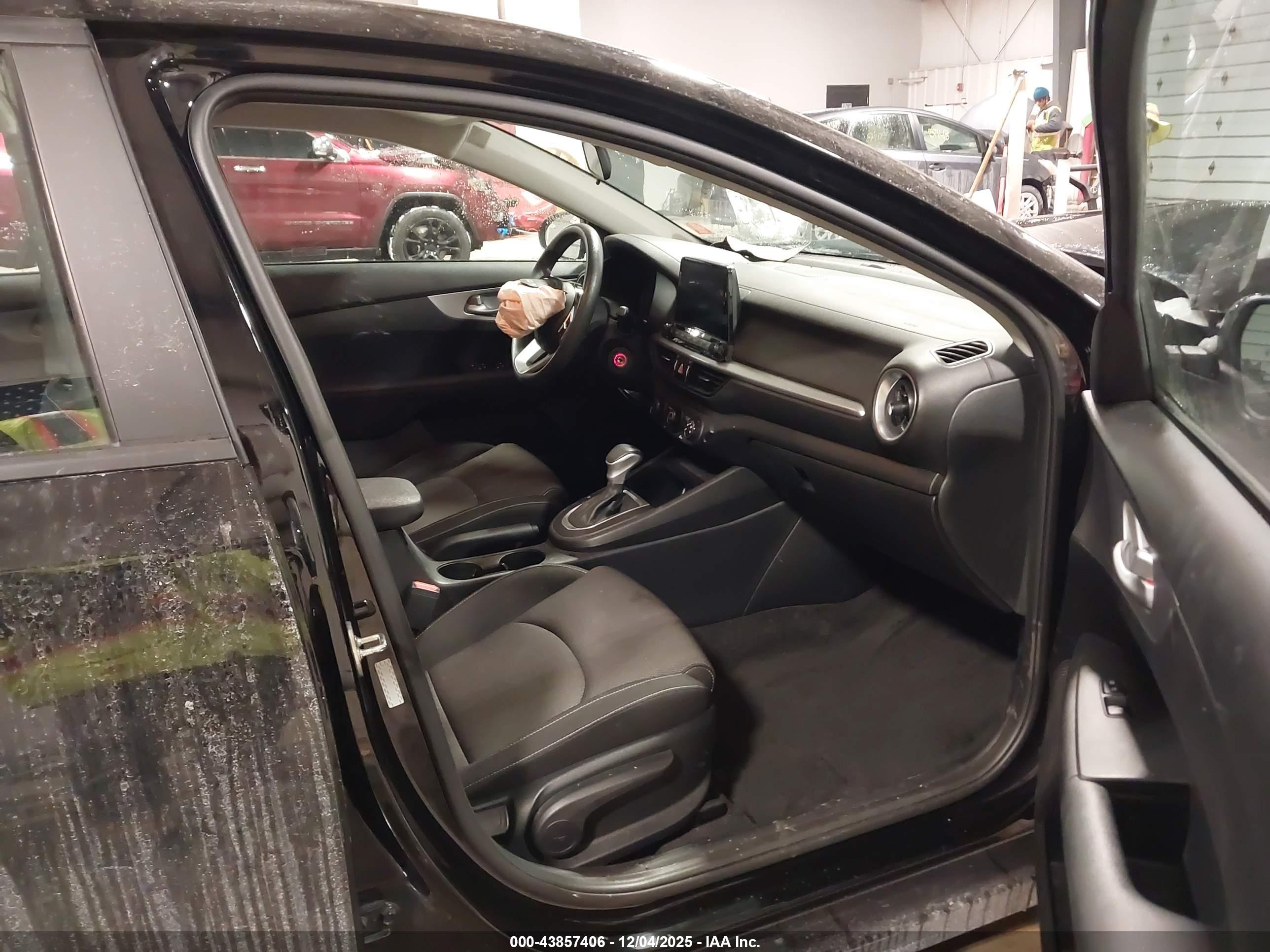 KIA FORTE image 5