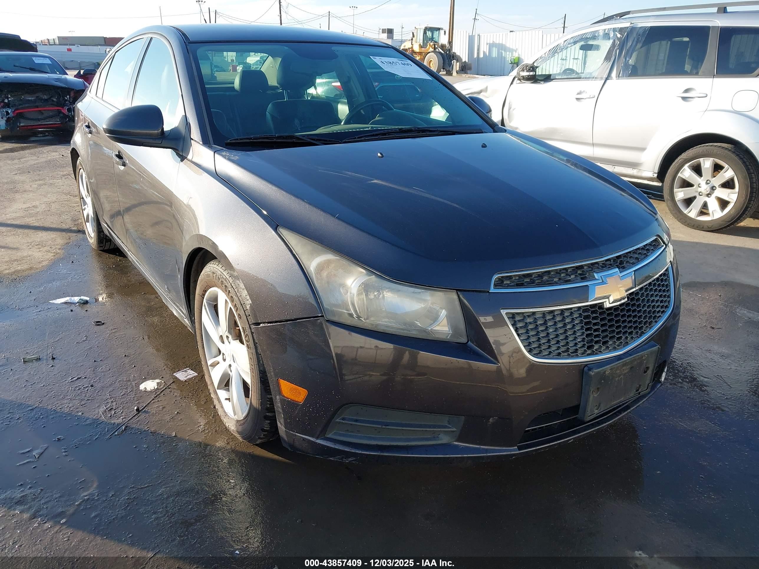 CHEVROLET CRUZE image 6