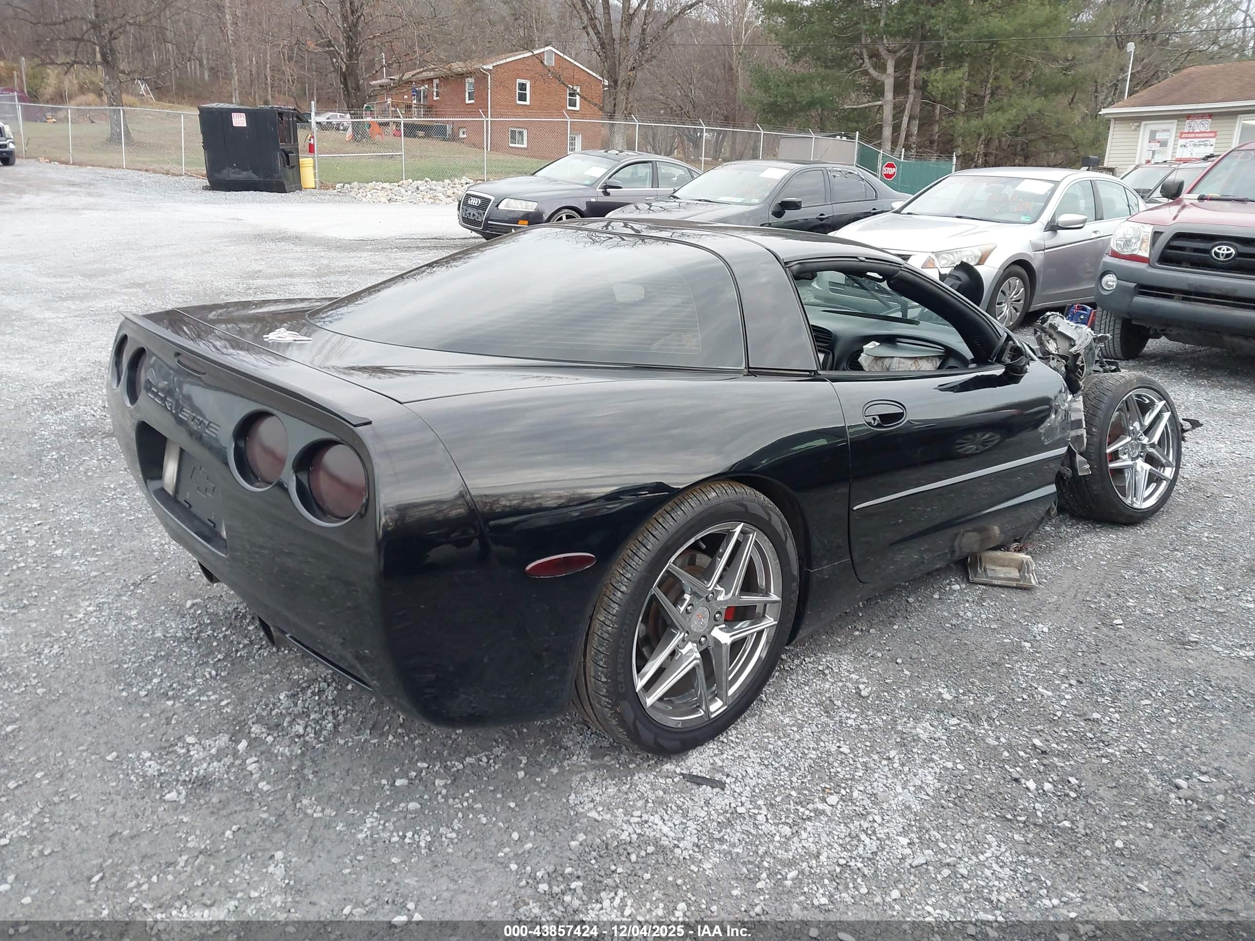 CHEVROLET CORVETTE image 4