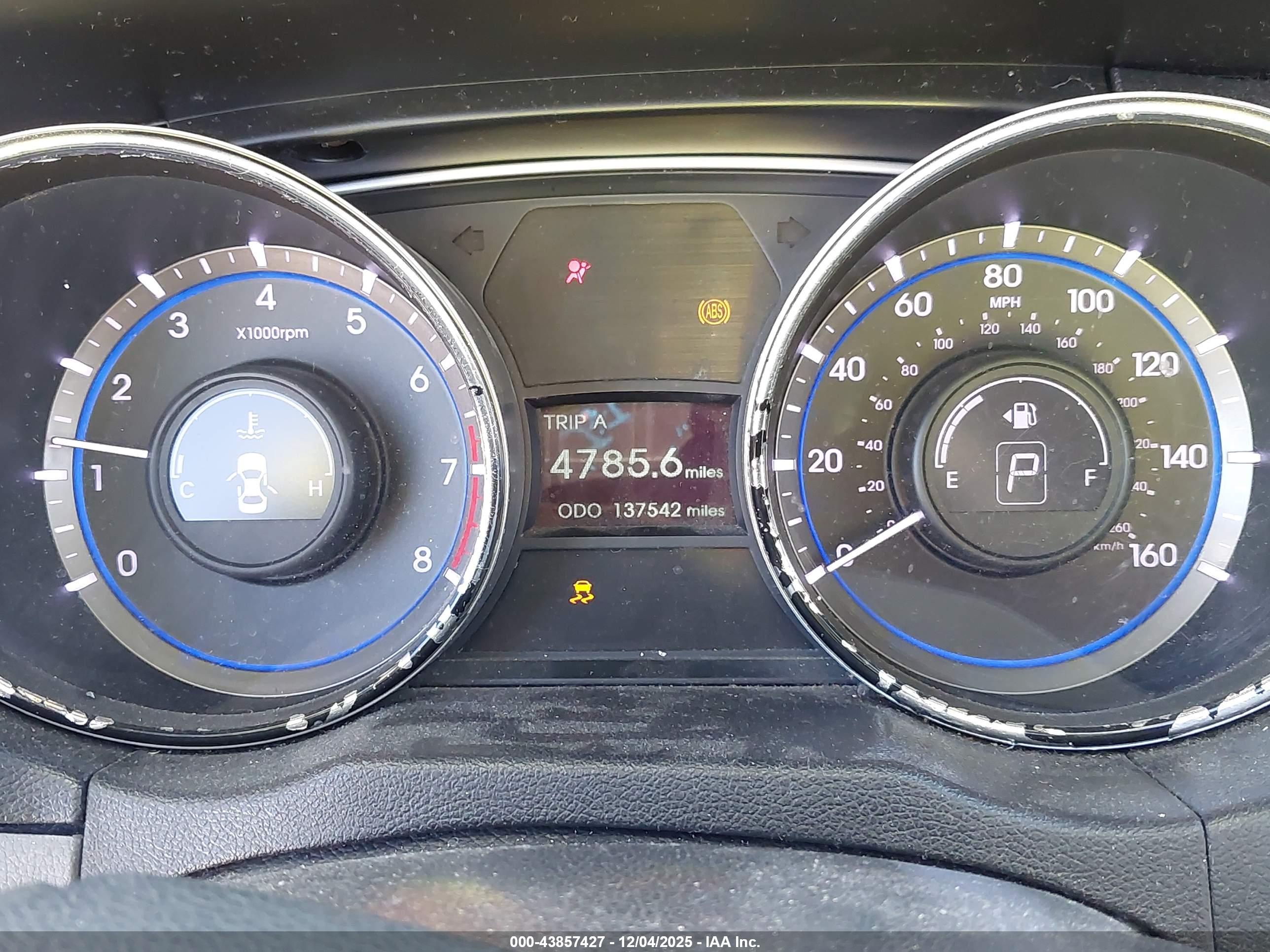 HYUNDAI SONATA image 7