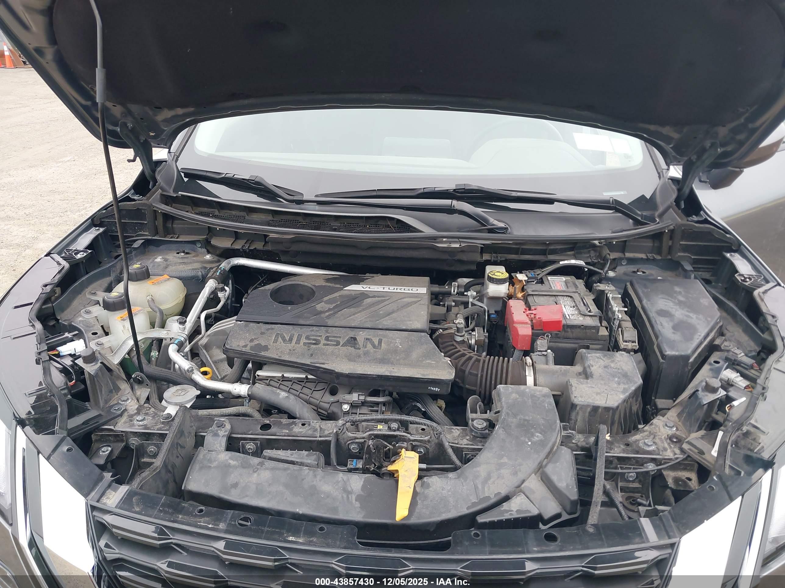 NISSAN ROGUE image 10