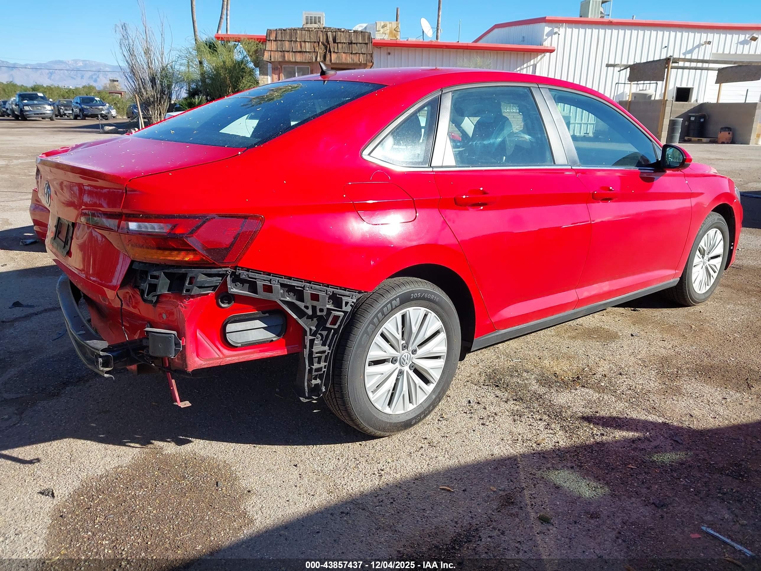 VOLKSWAGEN JETTA image 4