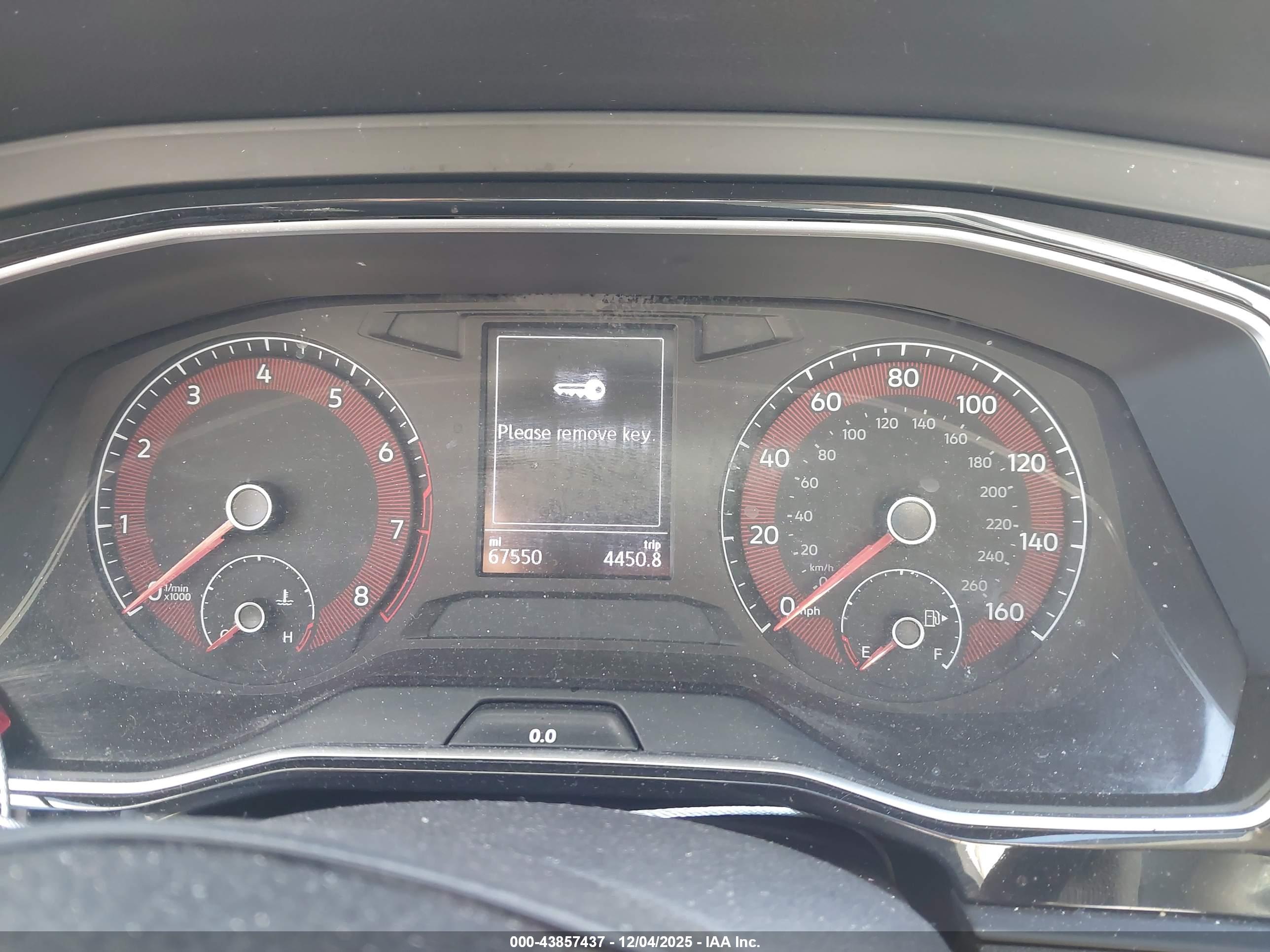 VOLKSWAGEN JETTA image 7