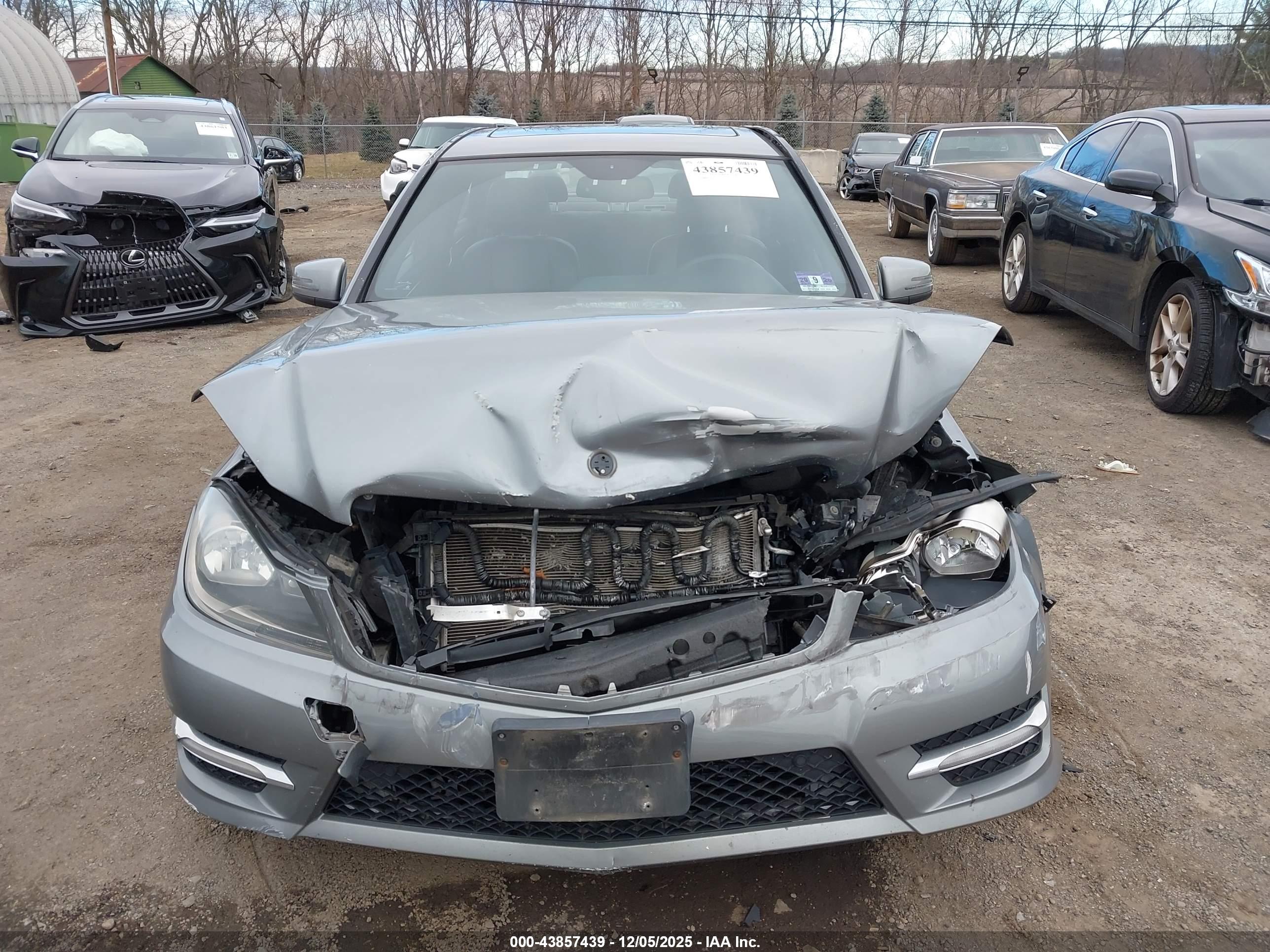 MERCEDES-BENZ C image 6