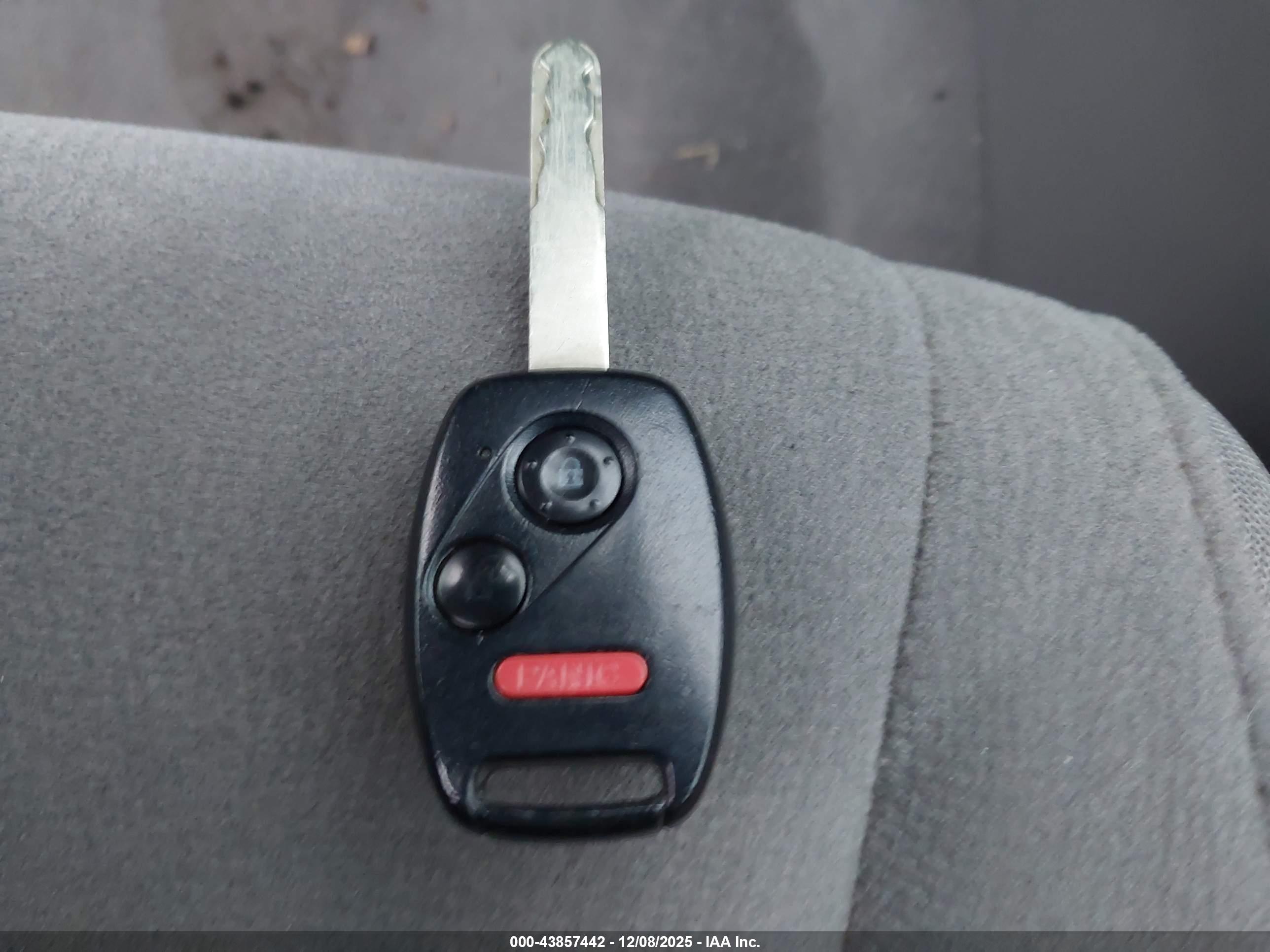 HONDA CIVIC image 11