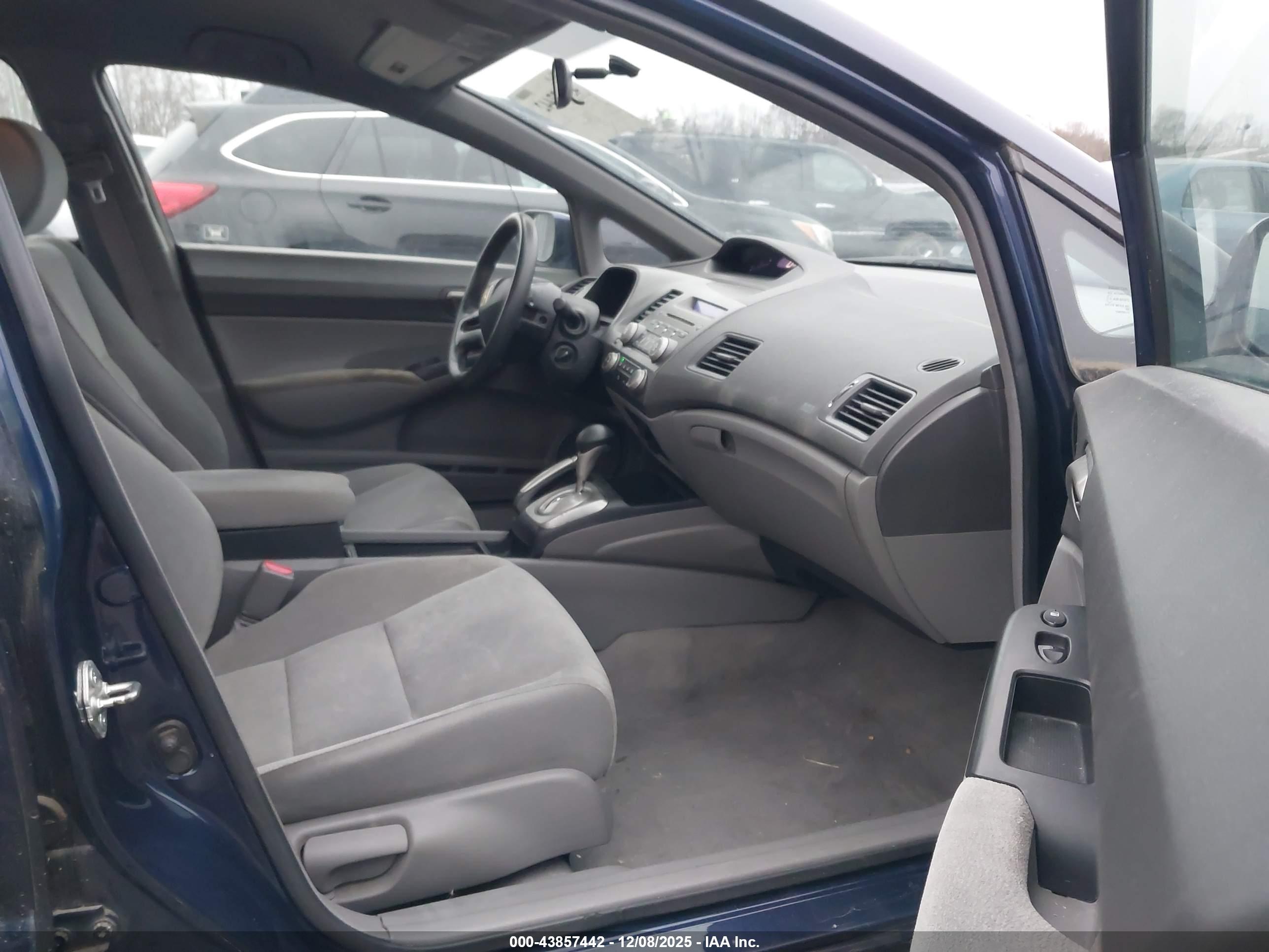 HONDA CIVIC image 5