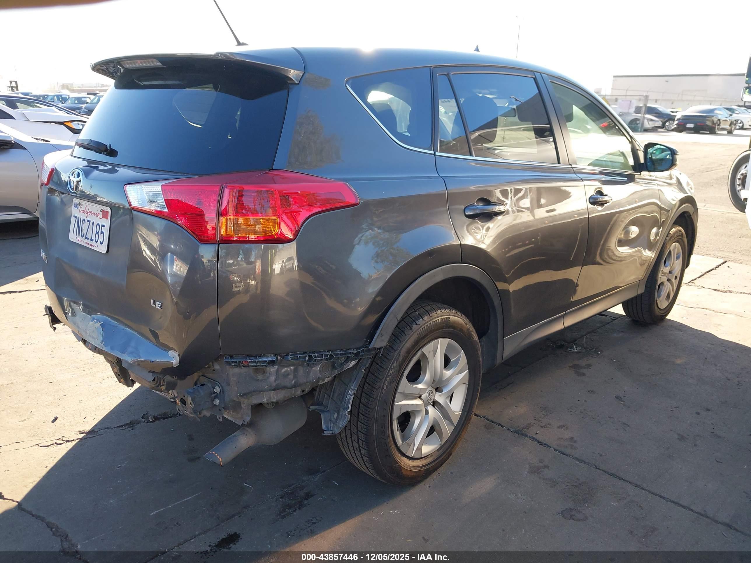 TOYOTA RAV4 image 4