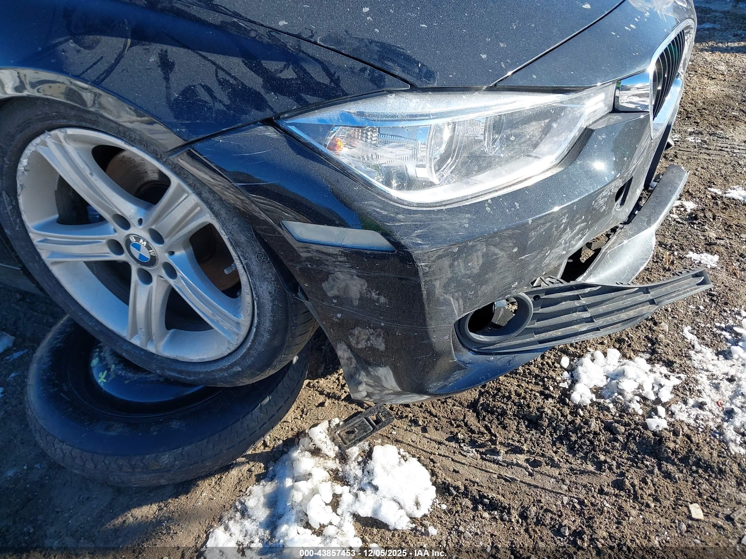 BMW 320I image 6